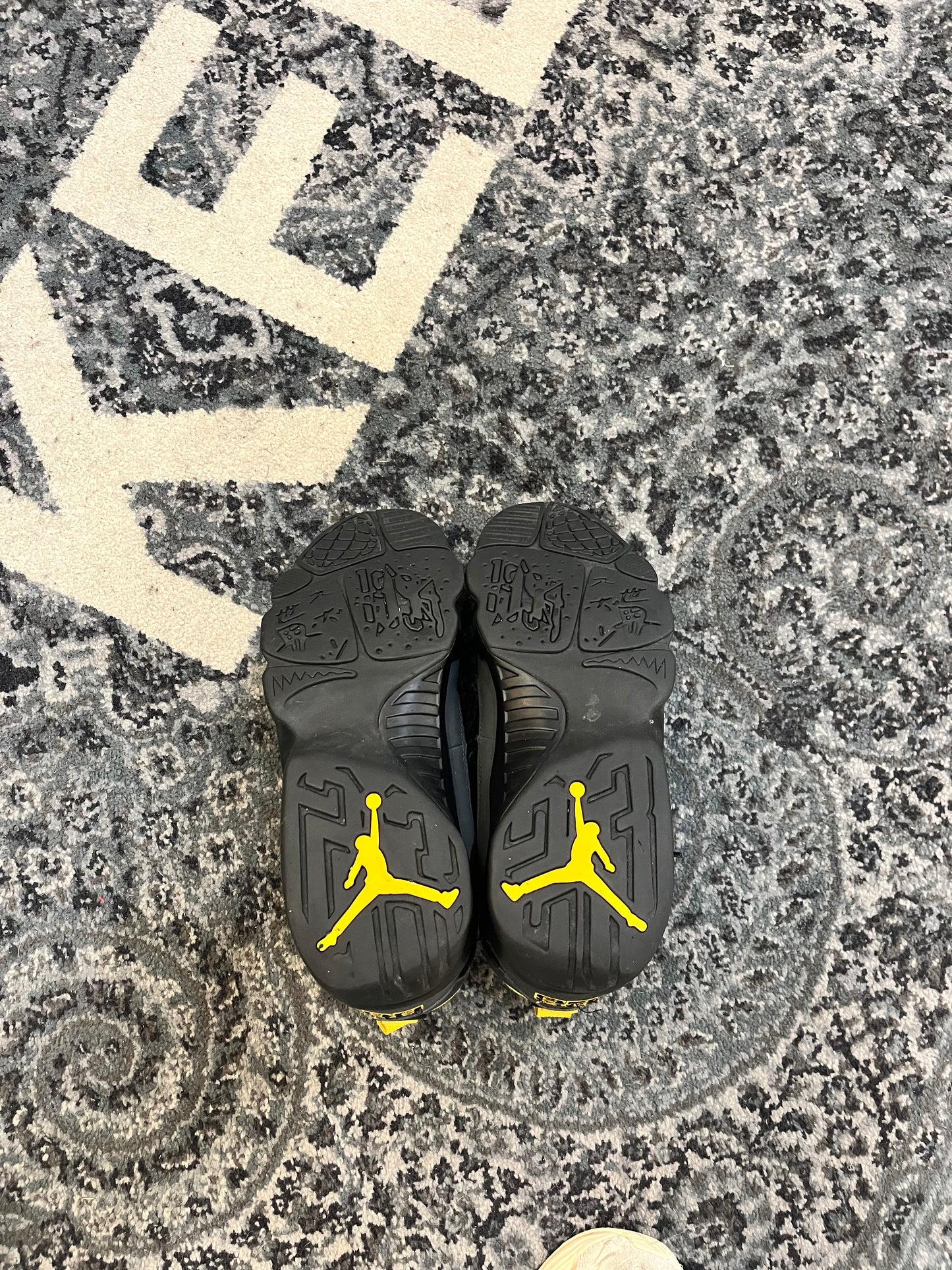 Pre-owned University Gold 9