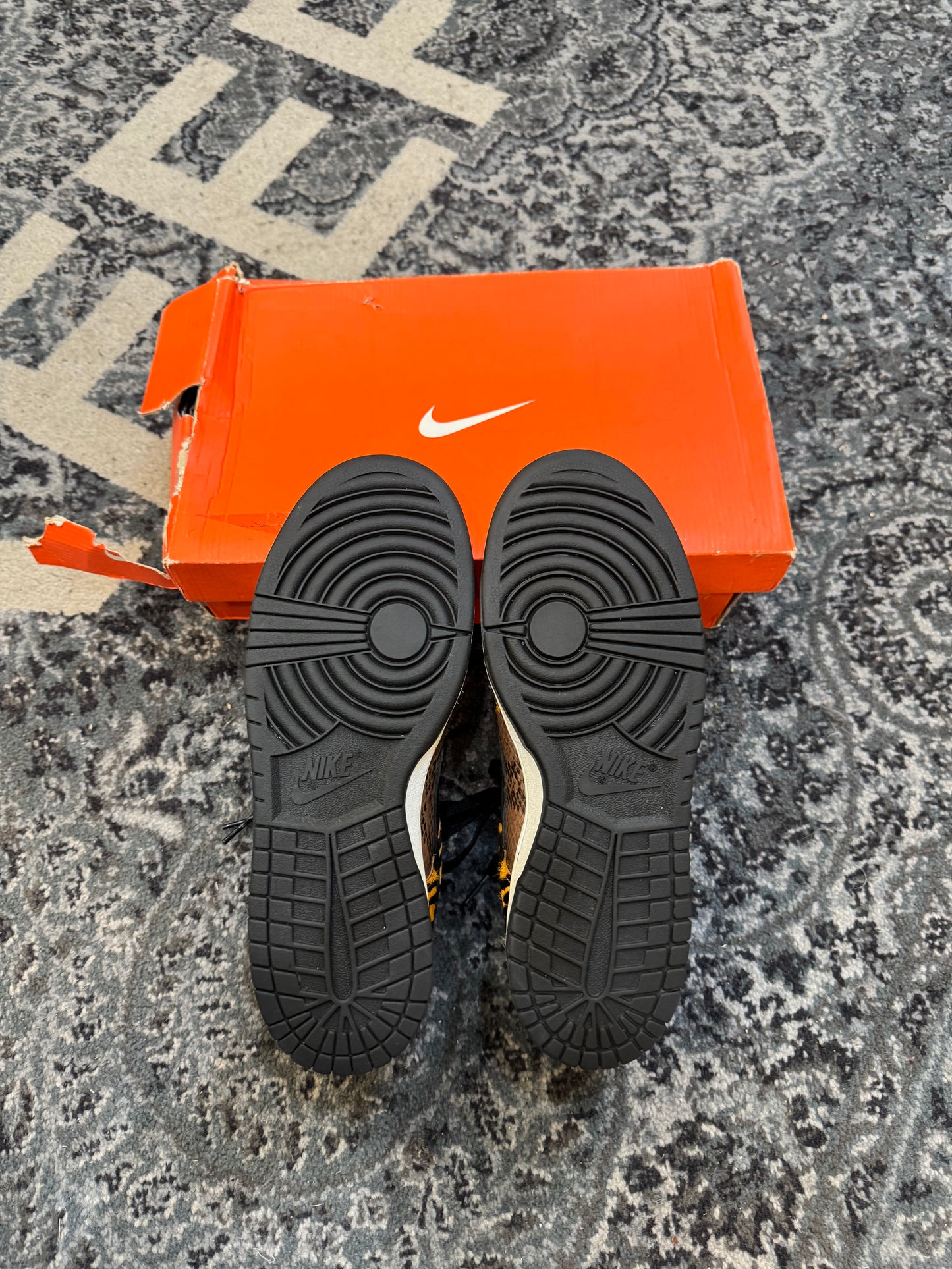 Pre-owned Nike Dunk Low Beast Pack