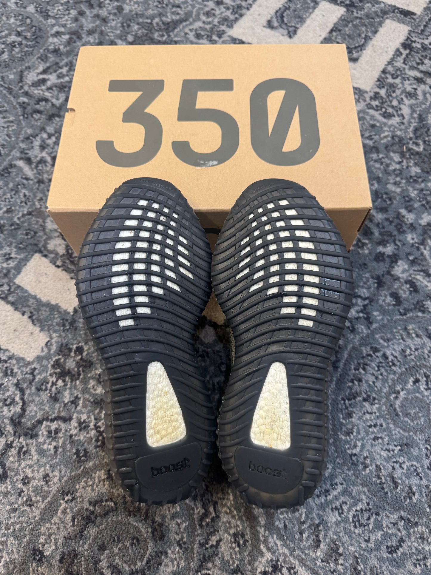 Pre-owned Carbon Beluga 350