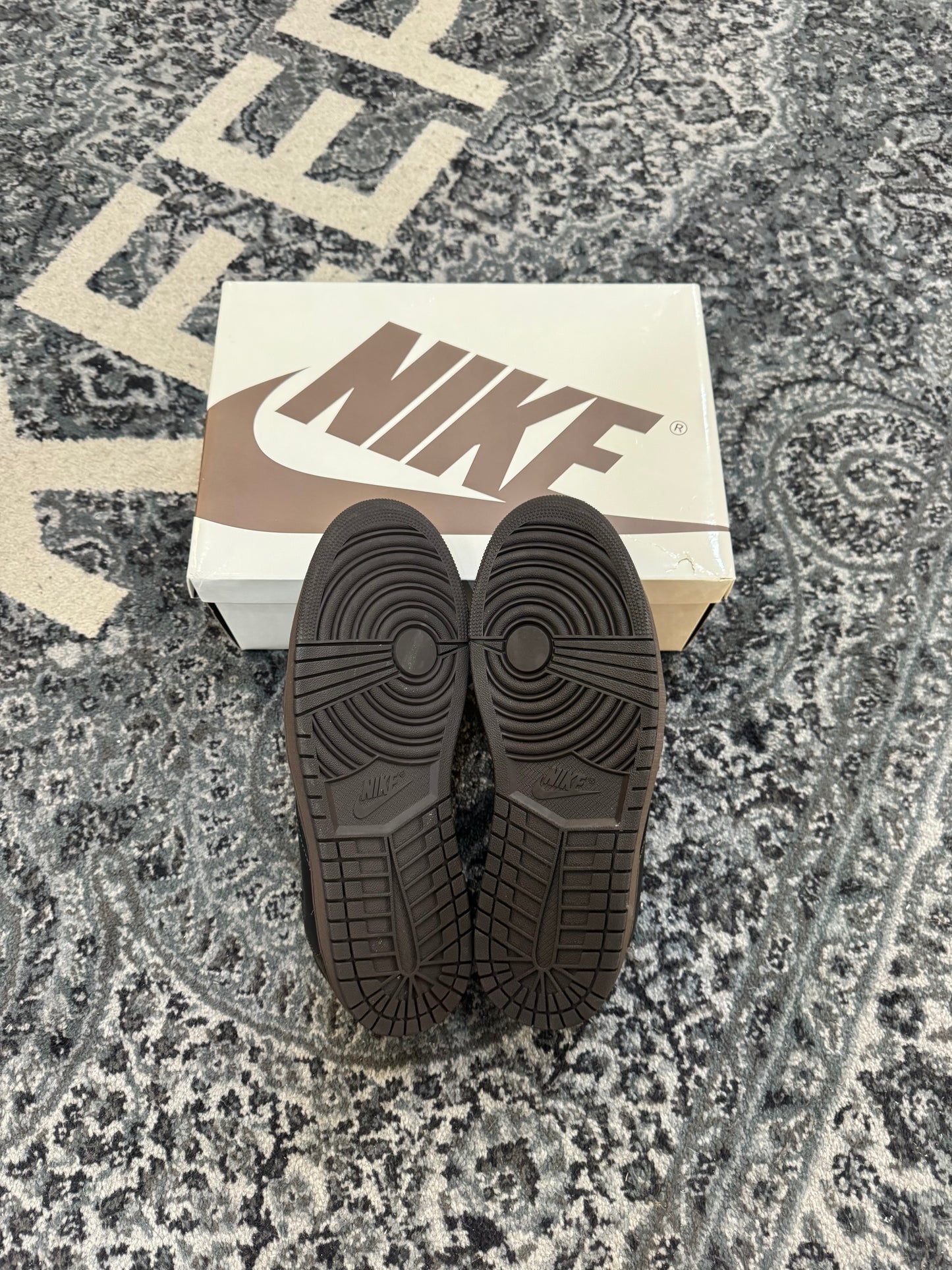 Pre-owned Travis Scott Velvet 1 Low