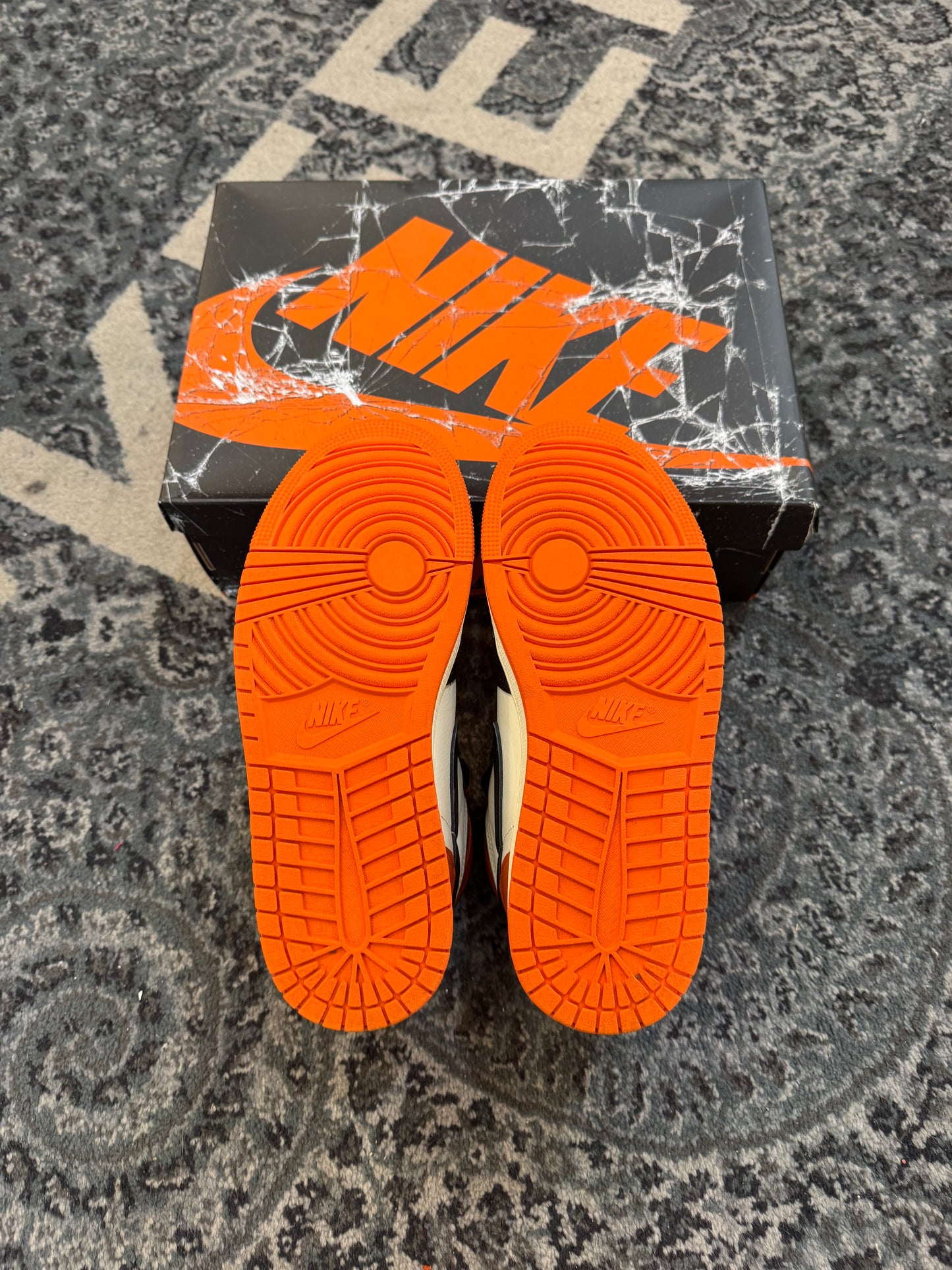 Pre-owned Shattered Backboard 1