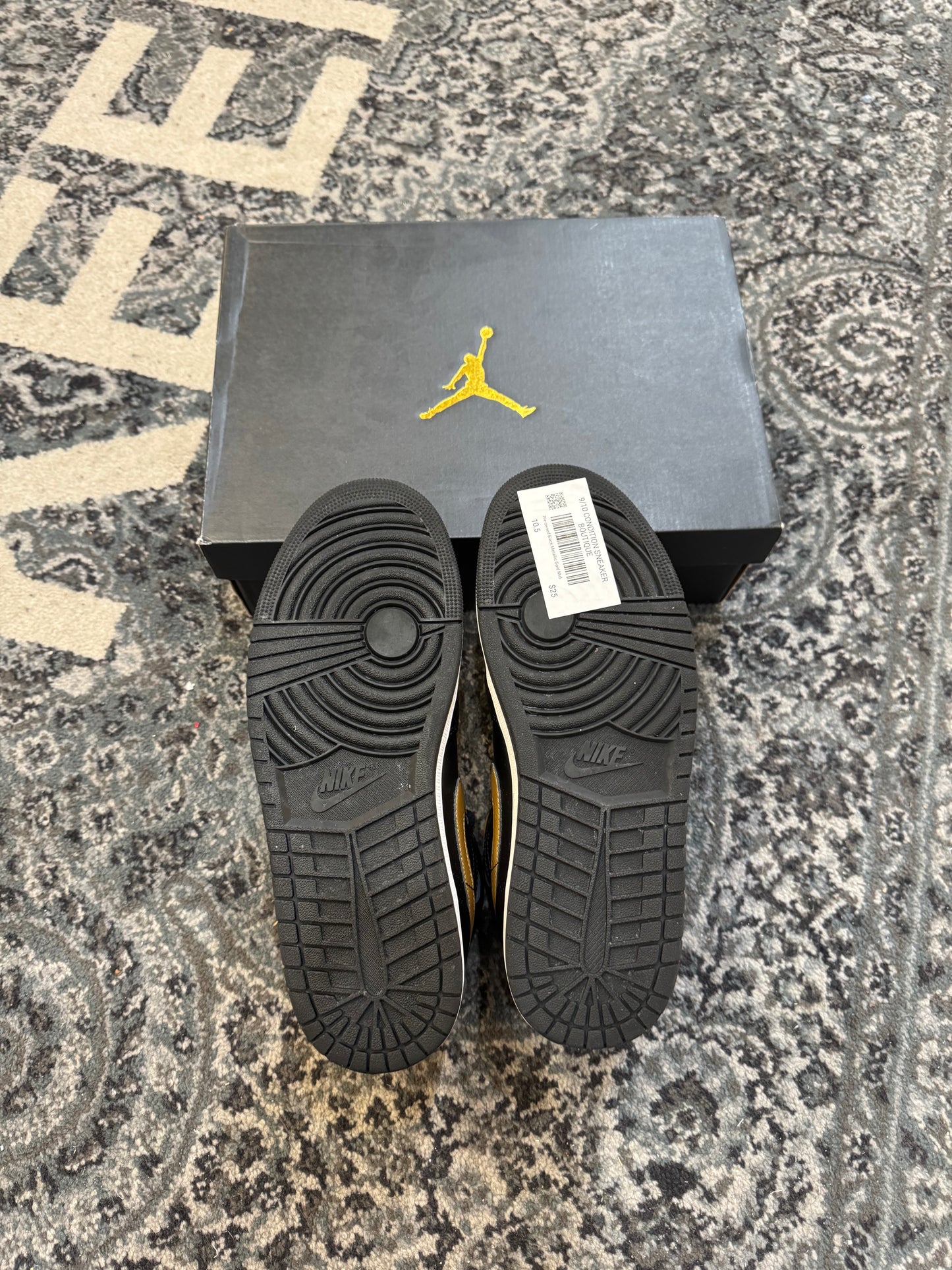 Pre-owned Black Metallic Gold Mid