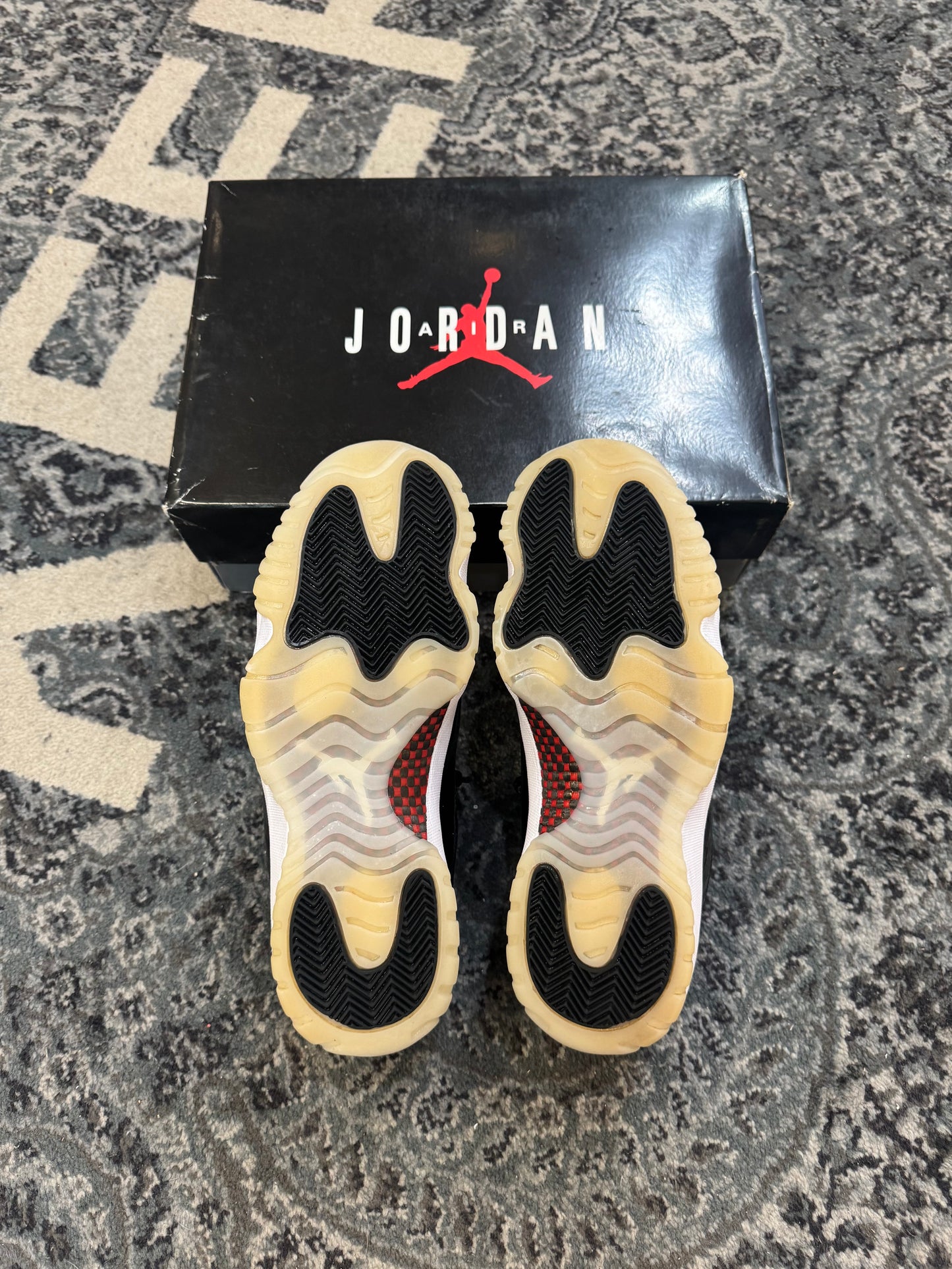 Pre-owned 72-10 11 Low
