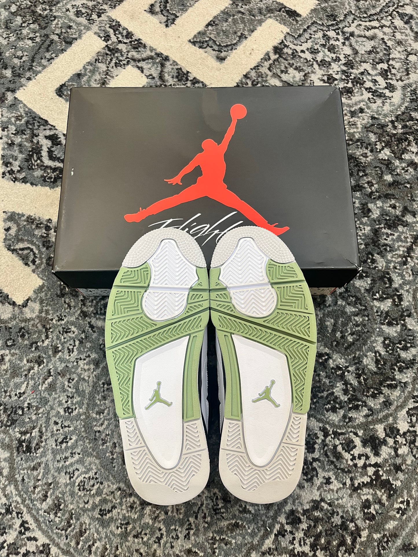 Pre-owned Seafoam 4