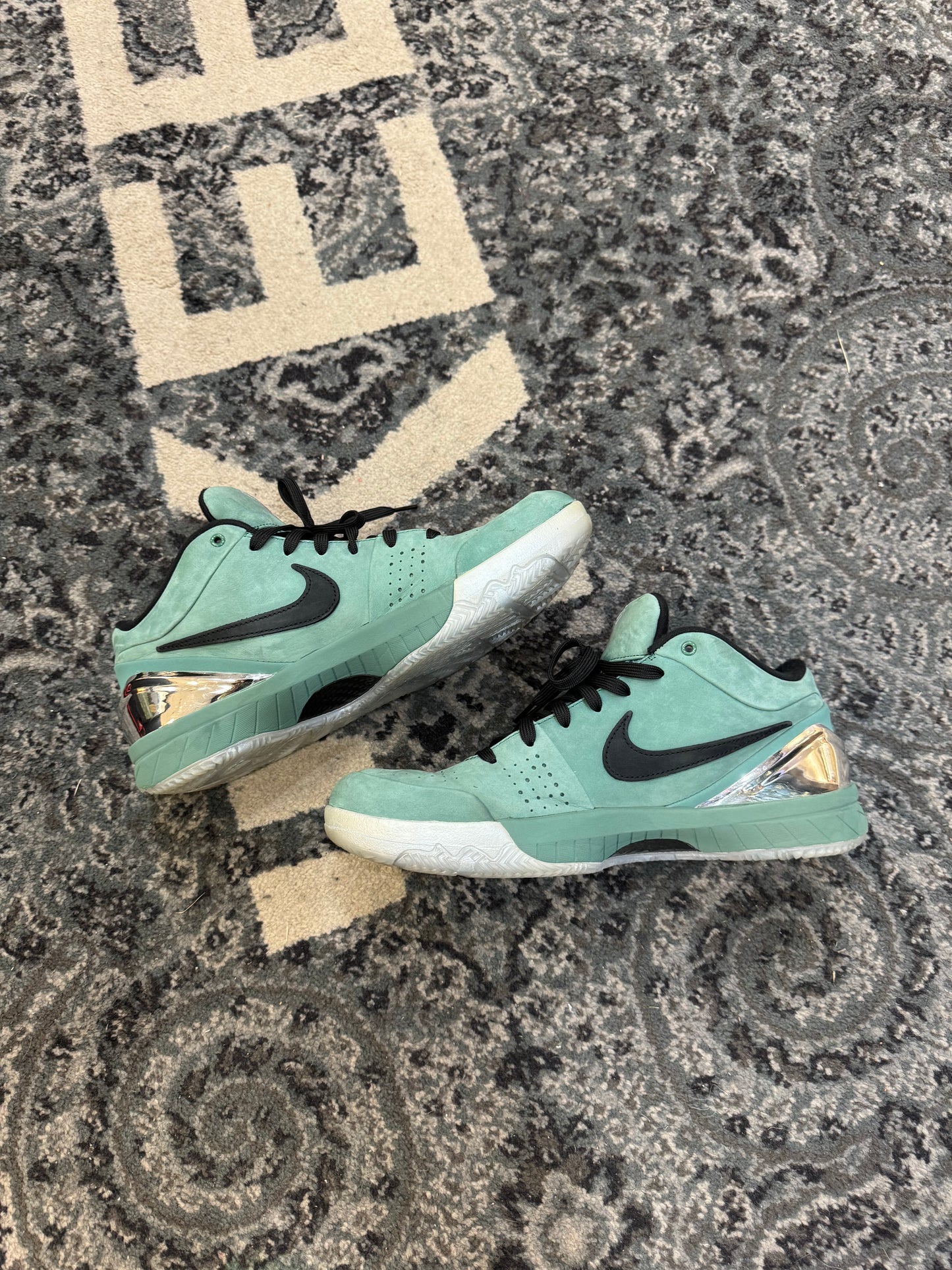Pre-owned Girl Dad Kobe 4