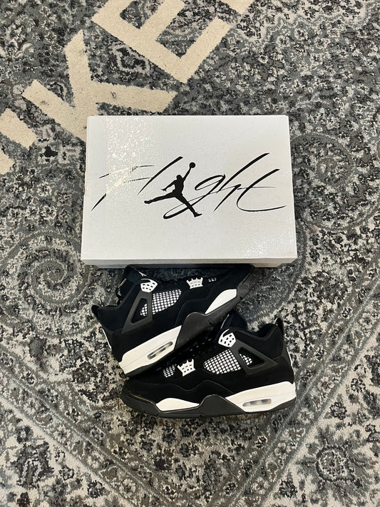 Pre-owned white thunder 4