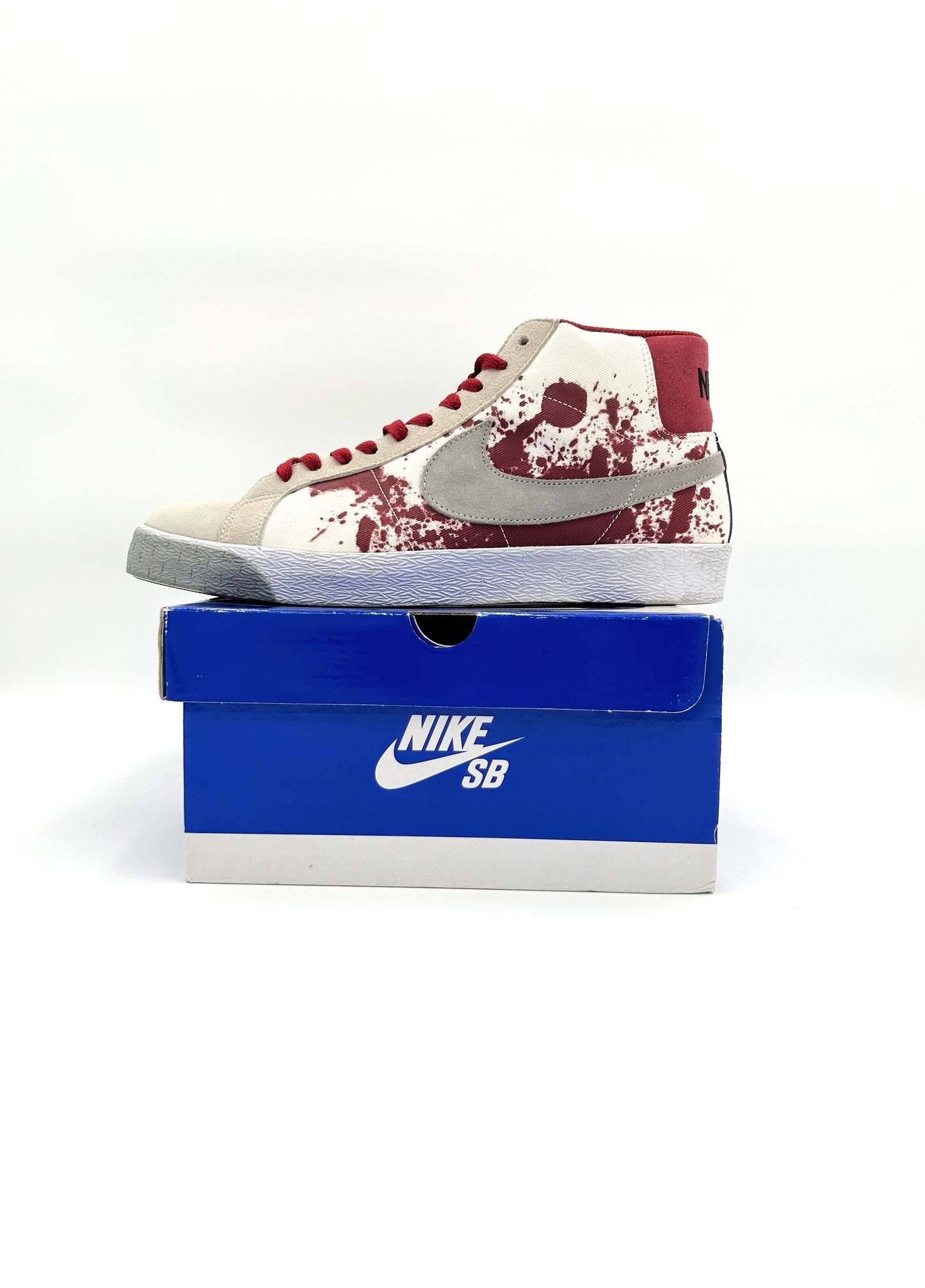 Pre-owned Nike SB Blazer Blood Splatter