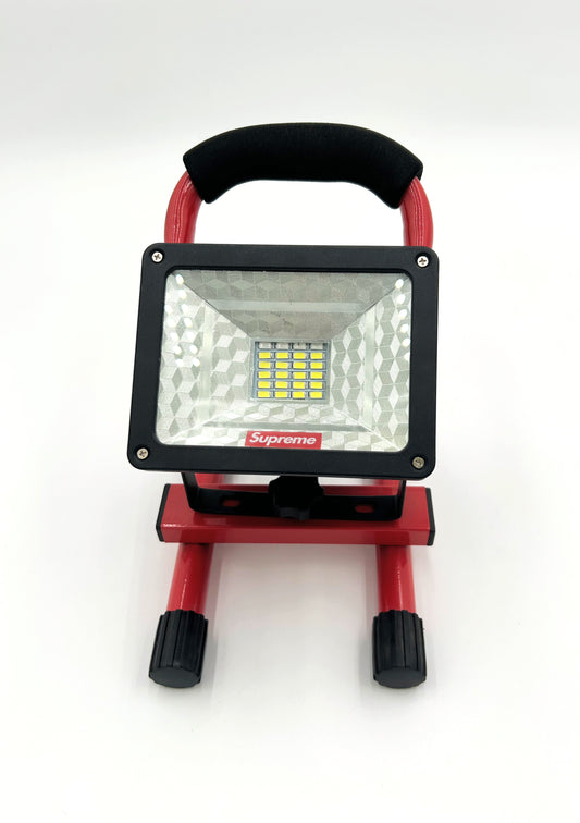 Supreme Cordless Floodlight