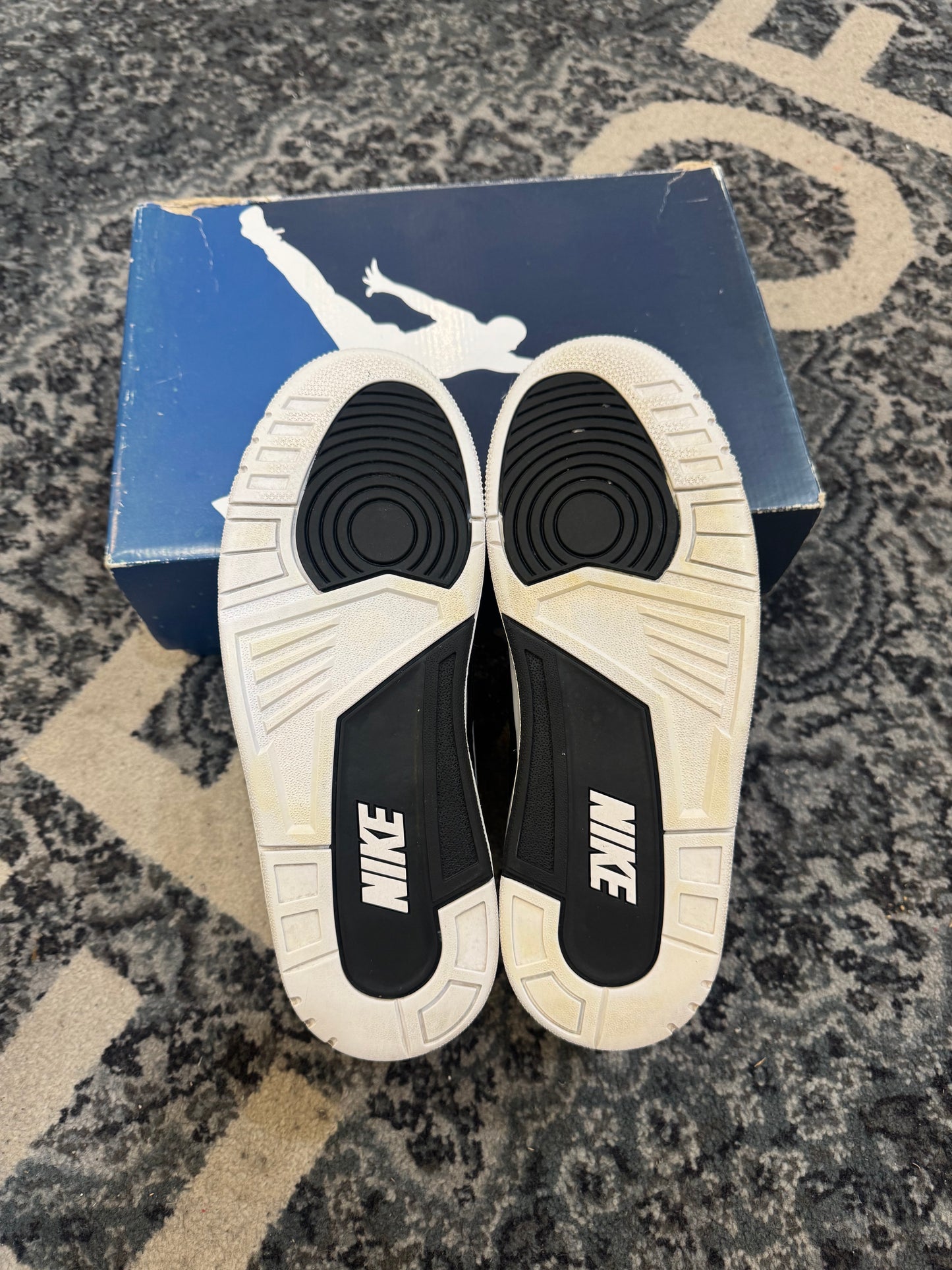 Pre-owned Retro 3 Fragment