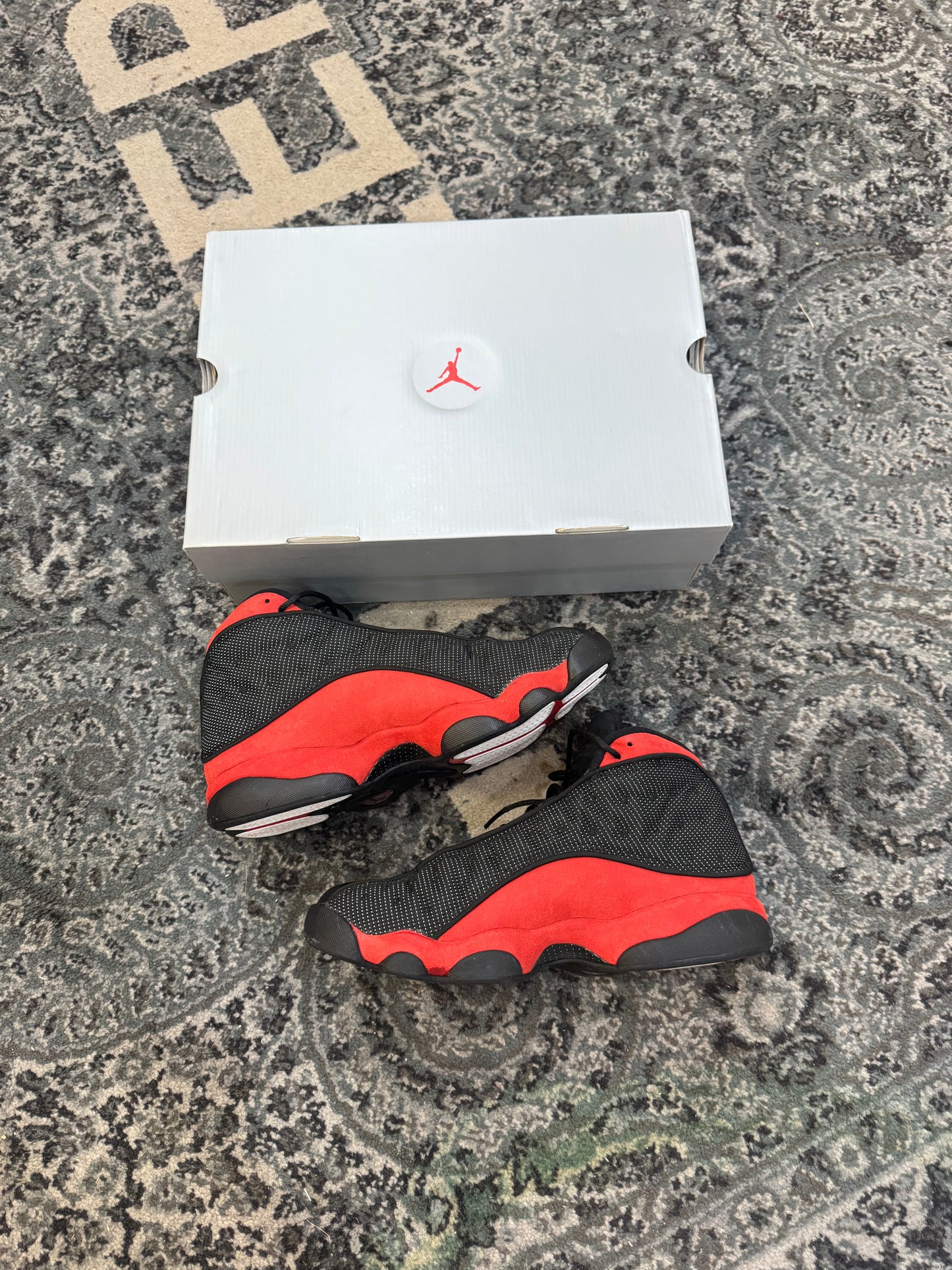 Pre-owned Bred 13