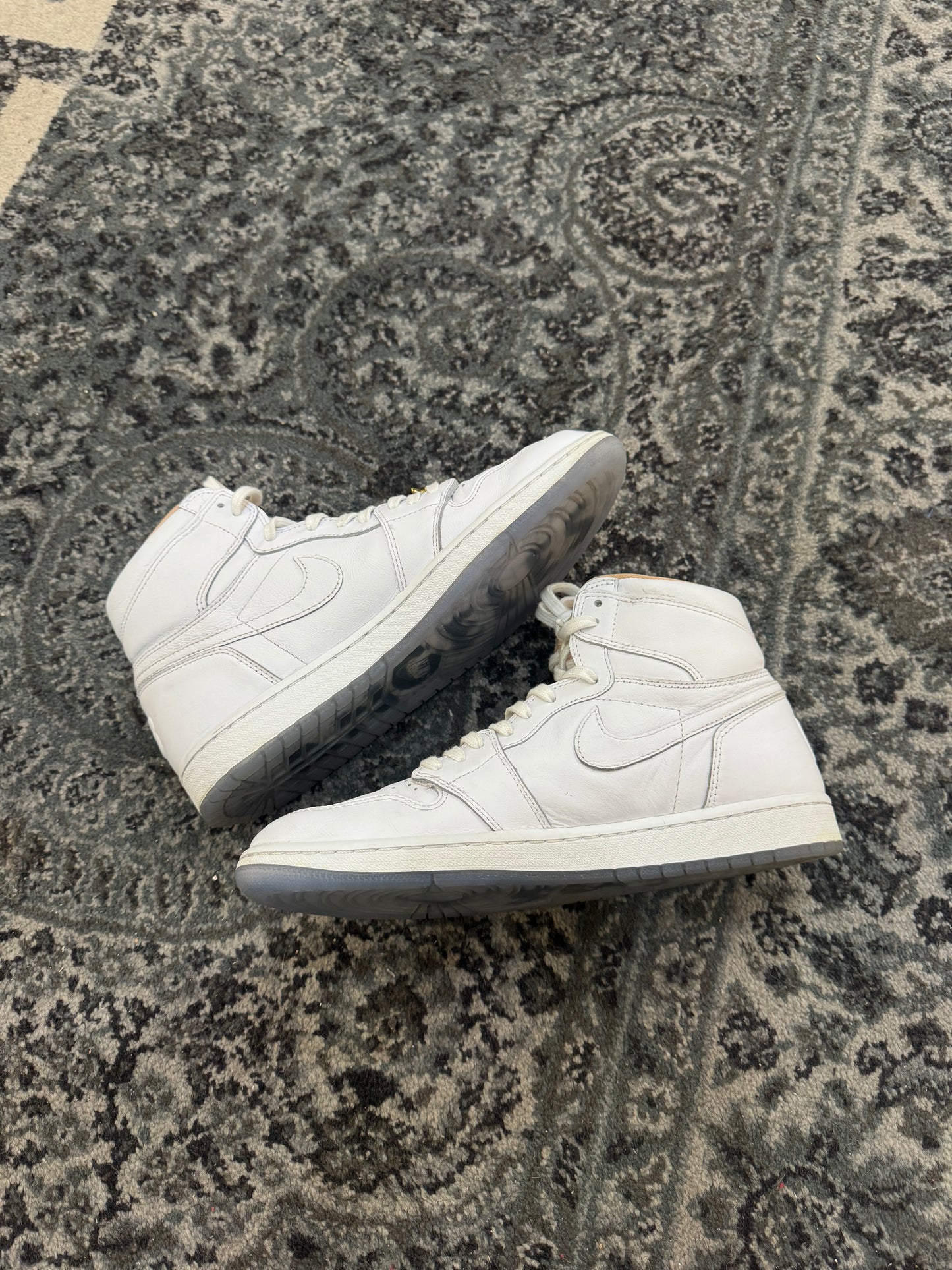 Pre-owned LA 1