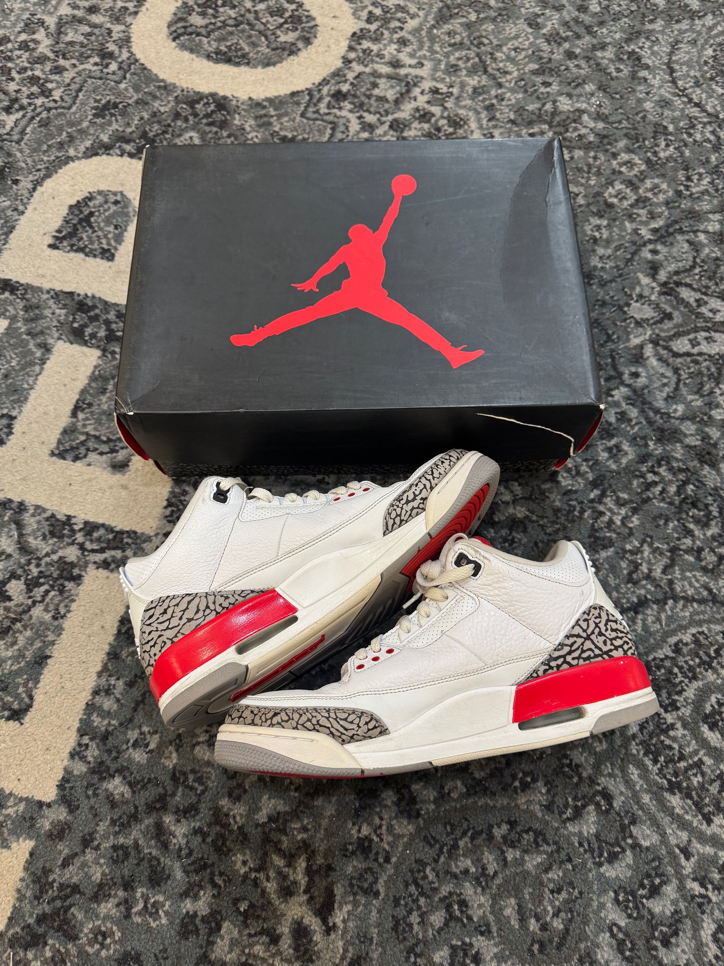 Pre-owned Hall Of Fame 3