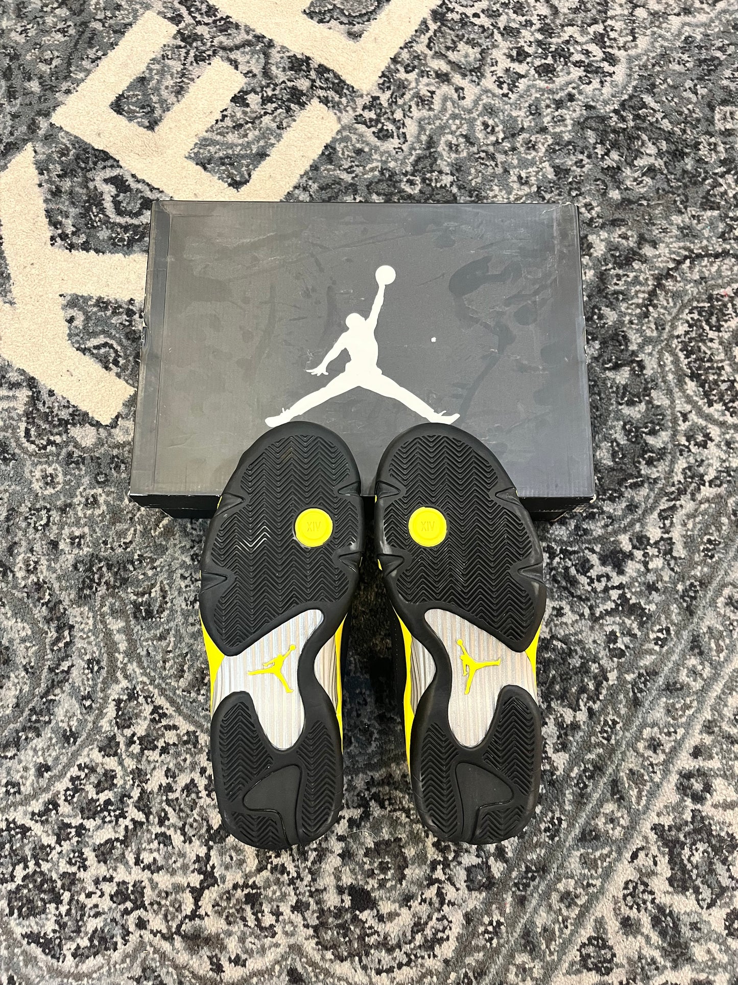 Pre-owned Thunder 14