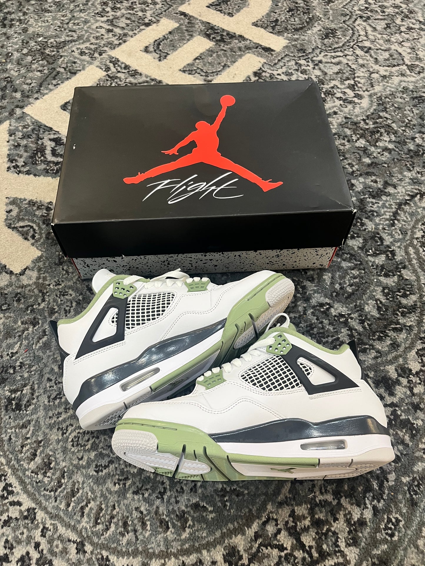 Pre-owned Seafoam 4