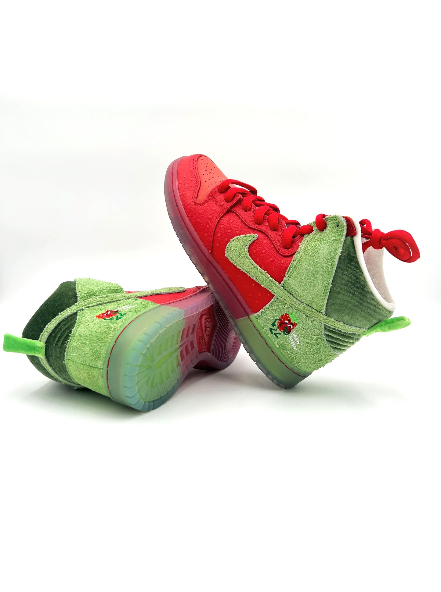 VNDS Nike SB Dunk High Strawberry Cough