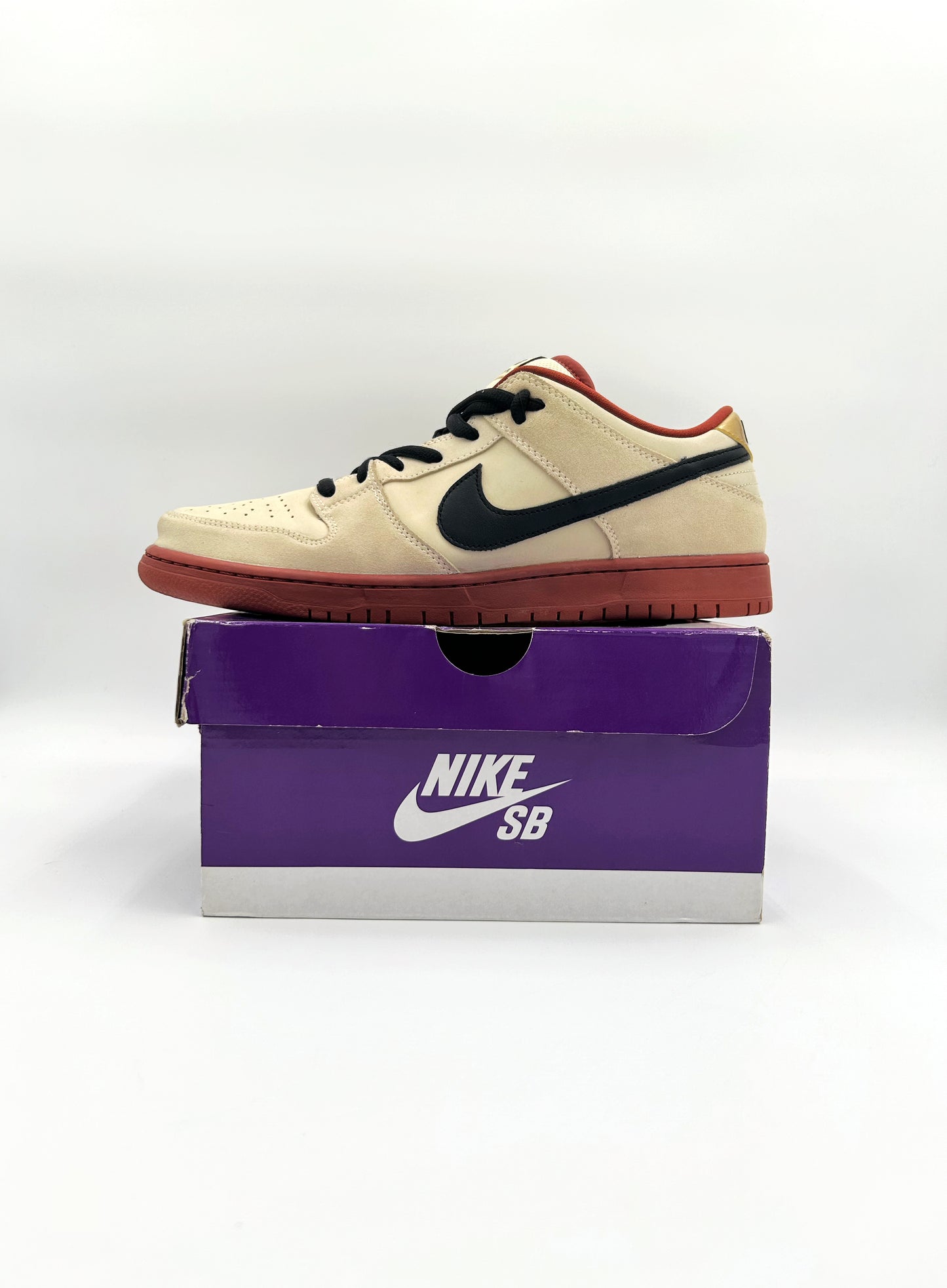 Pre-owned Nike SB Dunk Low Pro Hennessy