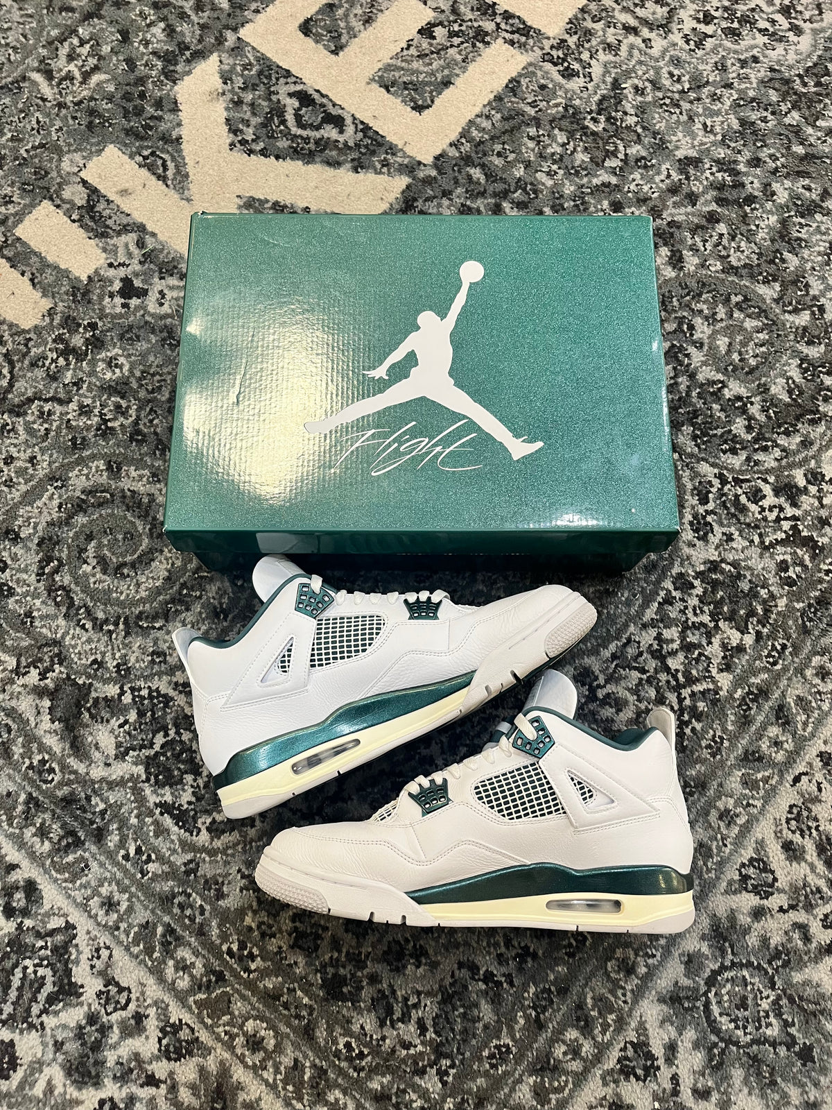 Pre-owned Oxidized Green 4