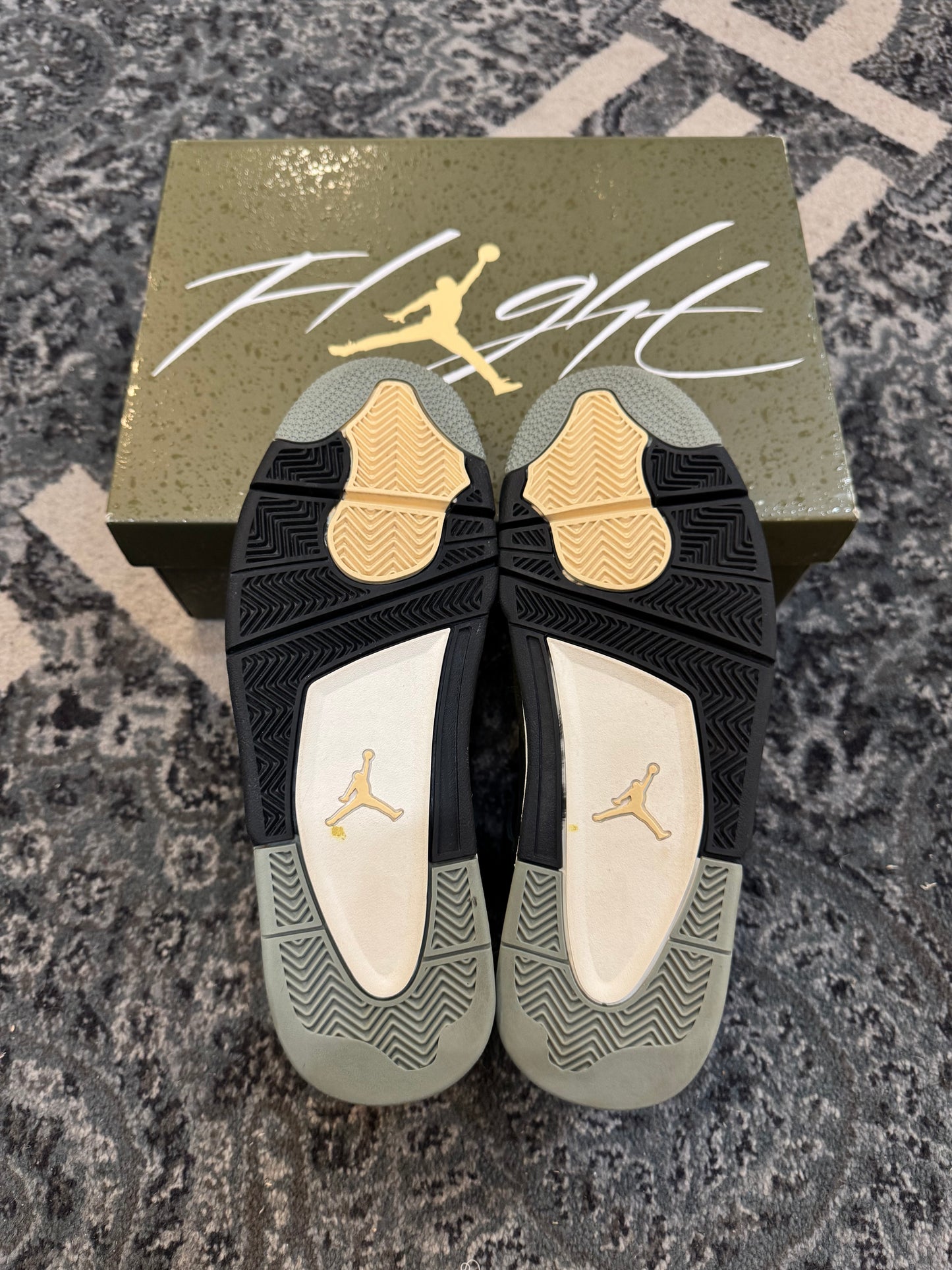 Pre-owned Retro 4 Craft Olive