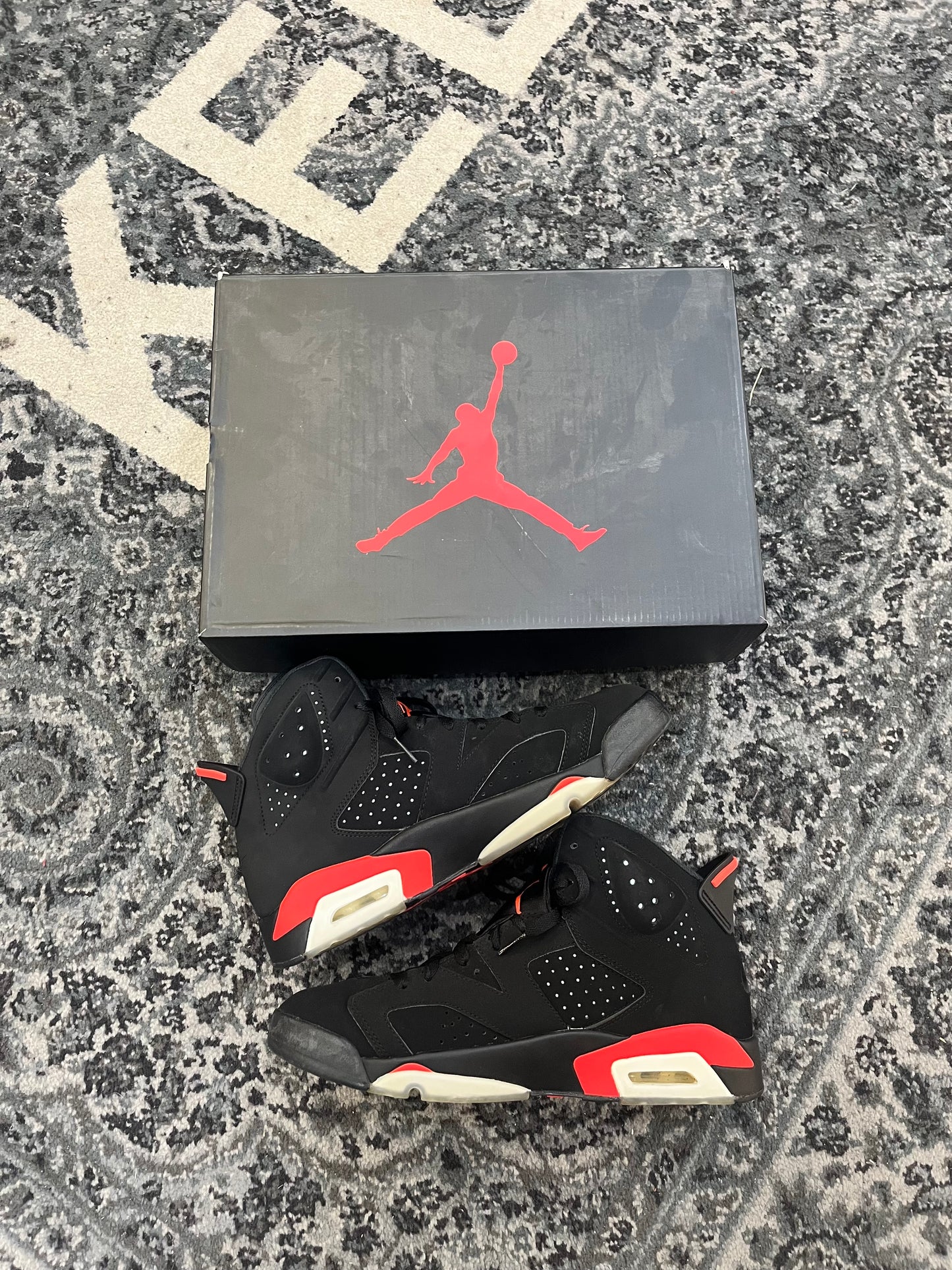 Pre-owned Infrared 6 (2019)