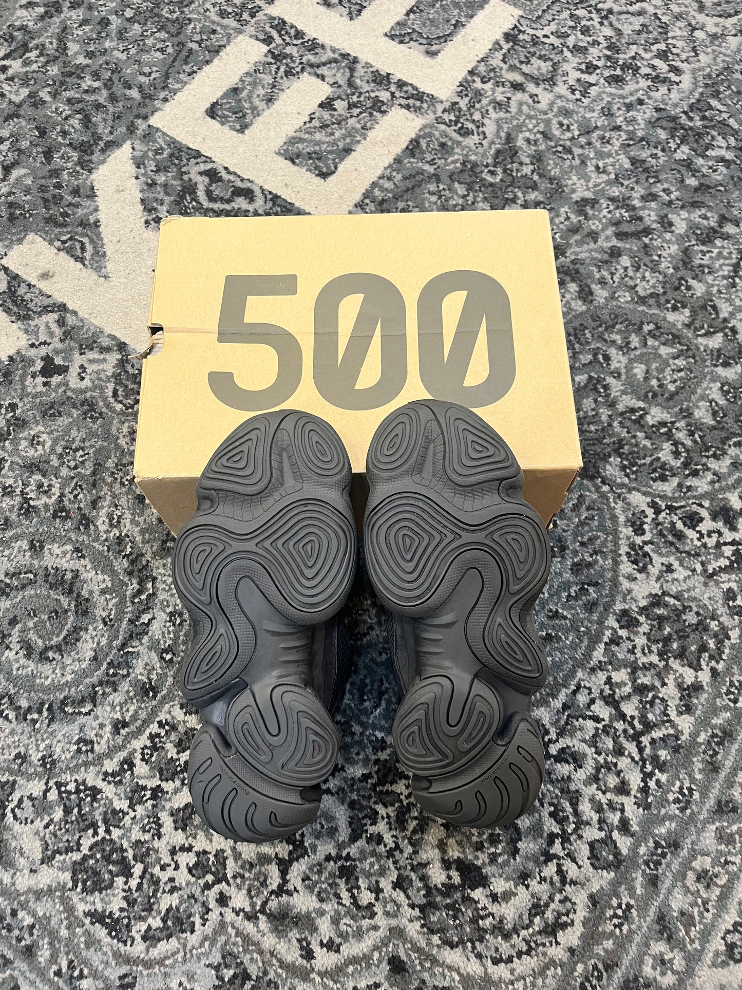 Pre-owned Utility Black 500