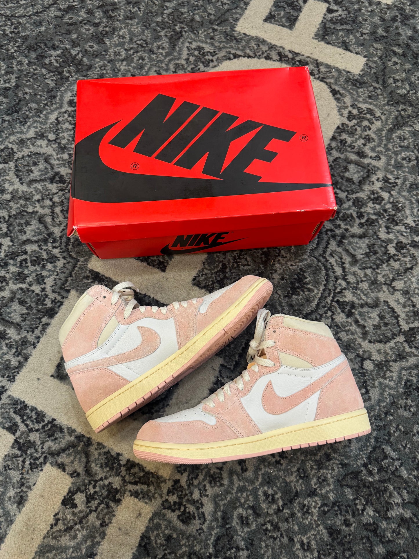 Pre-owned Retro 1 washed pink
