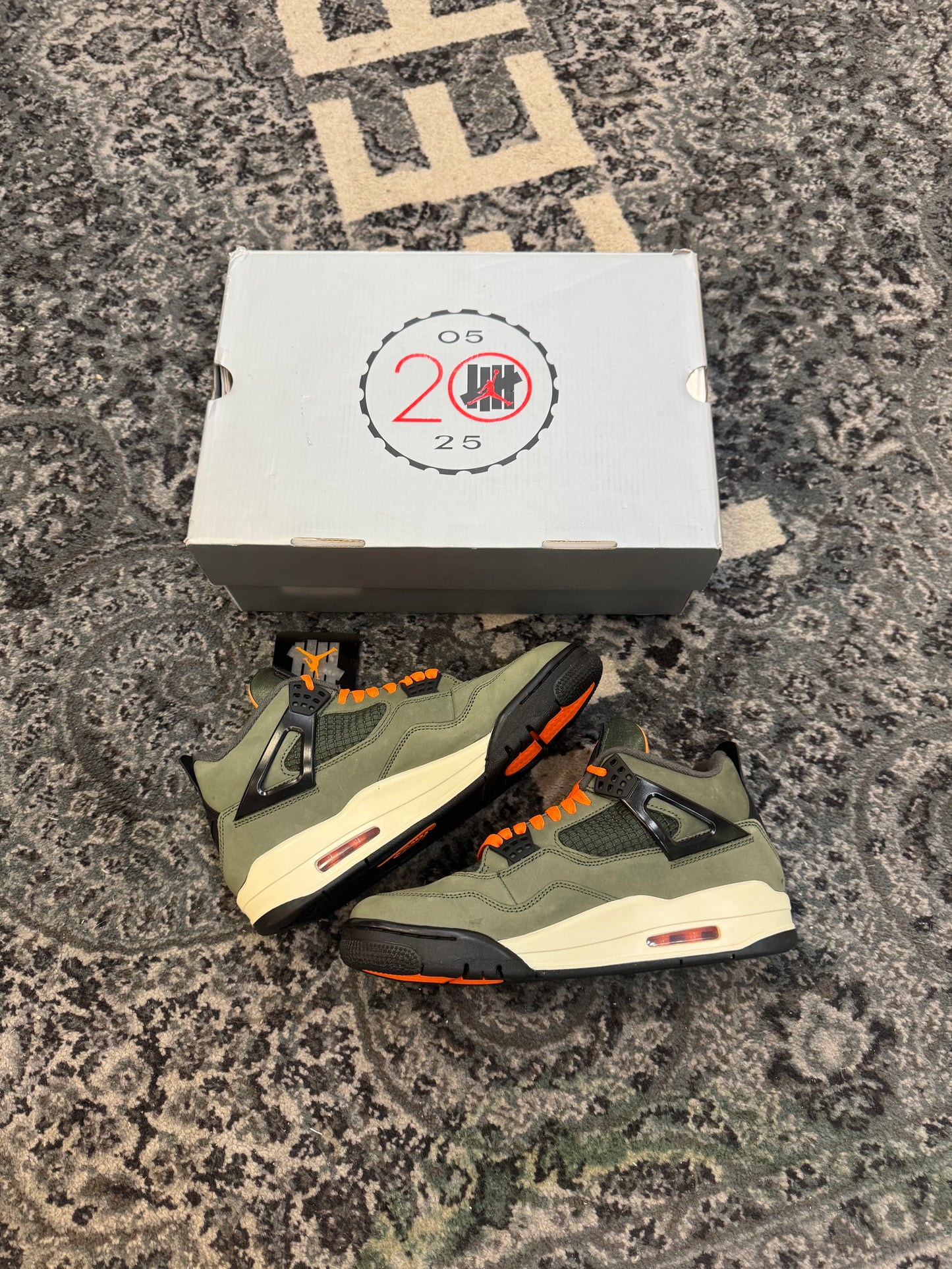Pre-owned Undefeated 4