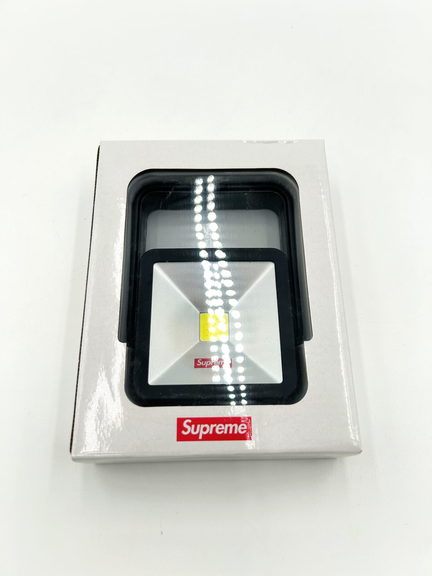 Supreme Magnetic Kickstand Light