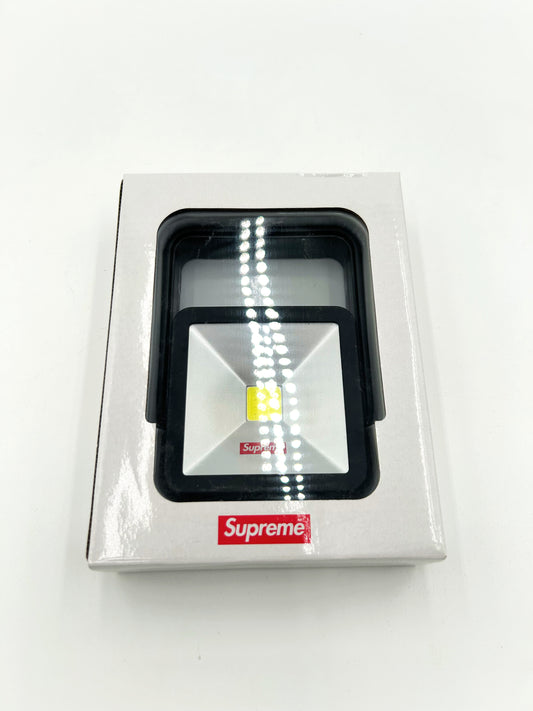 Supreme Magnetic Kickstand Light