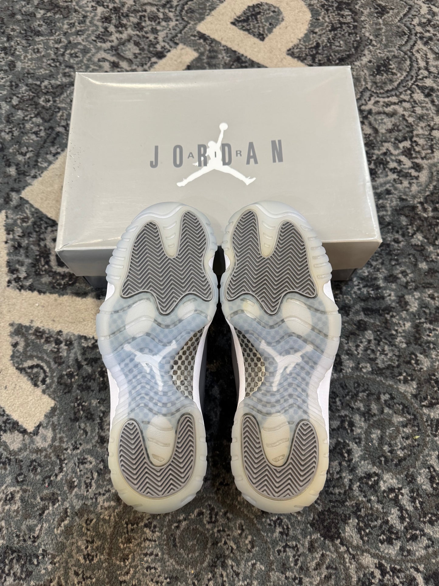 Pre-owned retro 11 Cool Grey