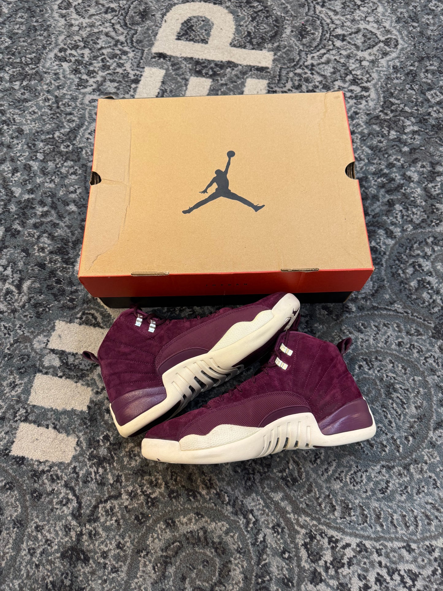 Pre-owned Bordeoux 12