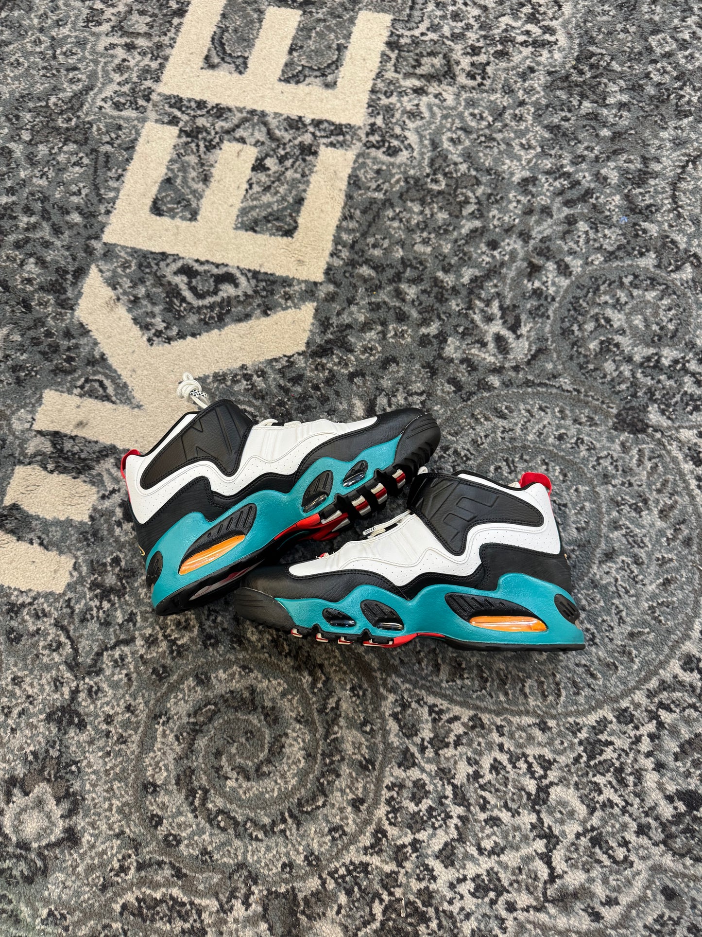 Pre-owned Air Griffey Max 1