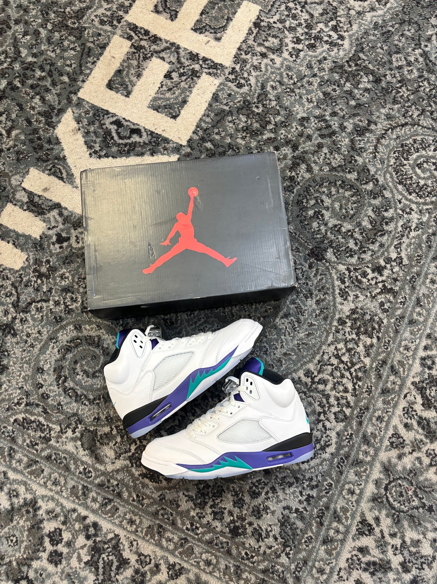 Pre-owned Grape 5