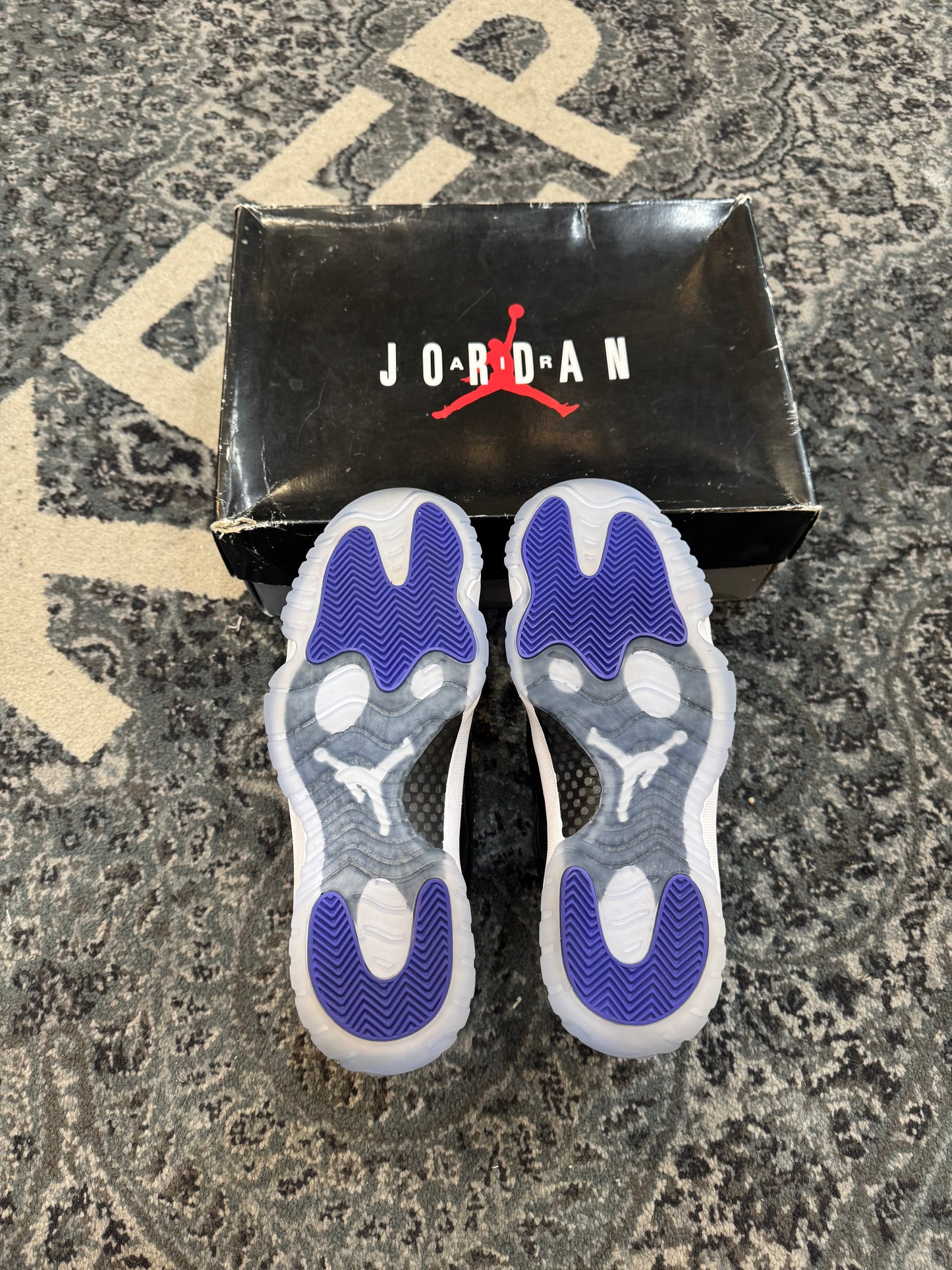 Pre-owned Concord 11