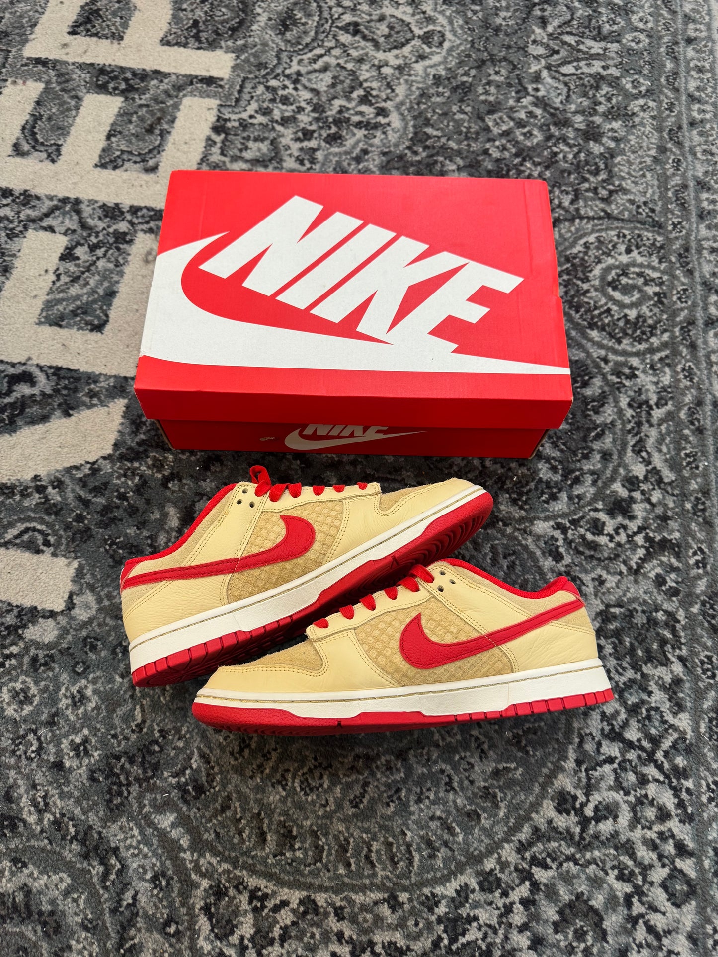 Pre-owned Strawberry Waffle Dunk Low