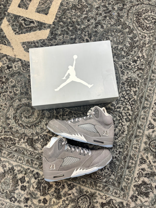 Pre-owned Wolf Grey 5