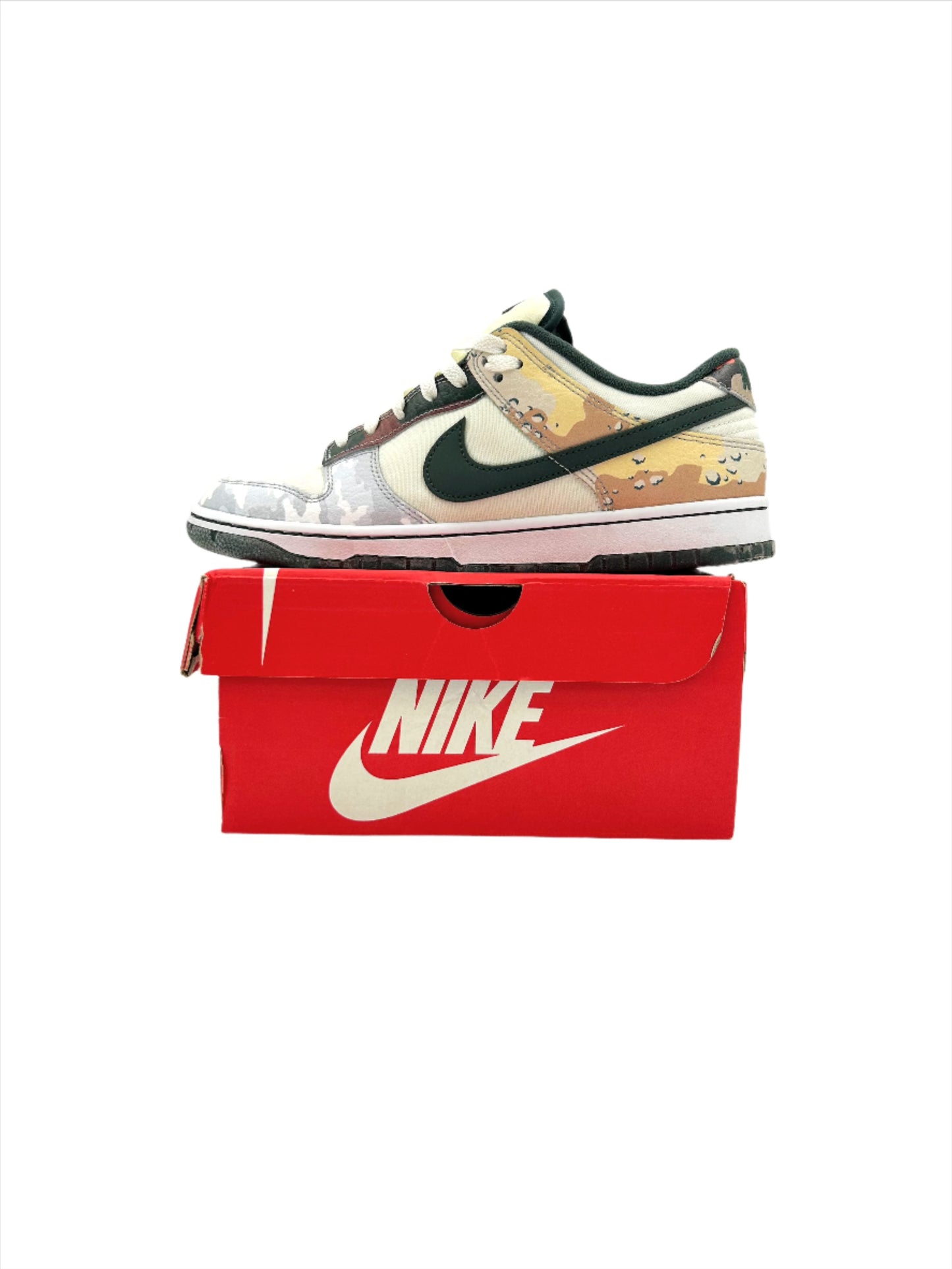 Pre-owned Nike Dunk Low SE Sail Multi-Camo