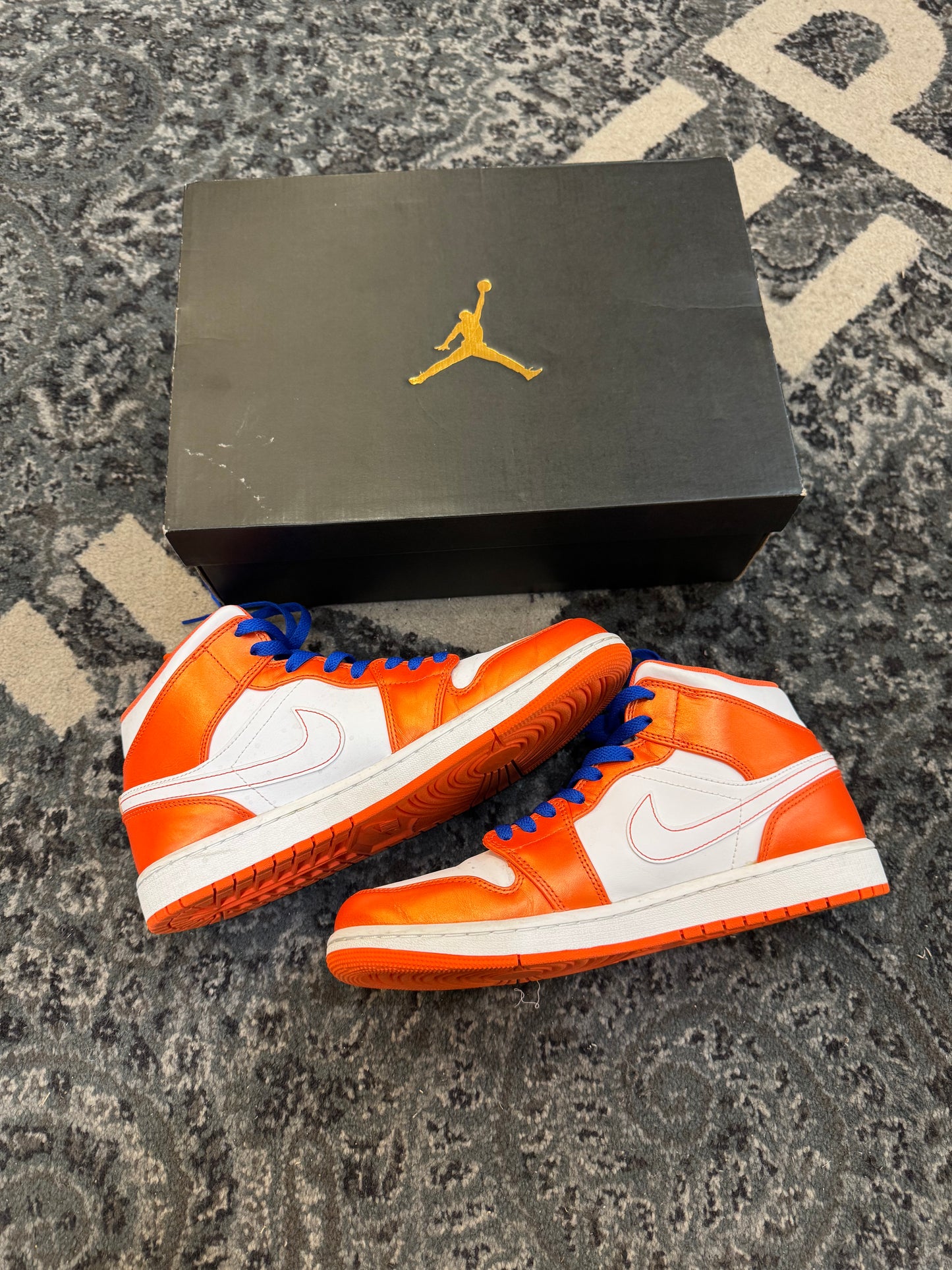 Pre-owned Jordan 1 mid Metallic Orange