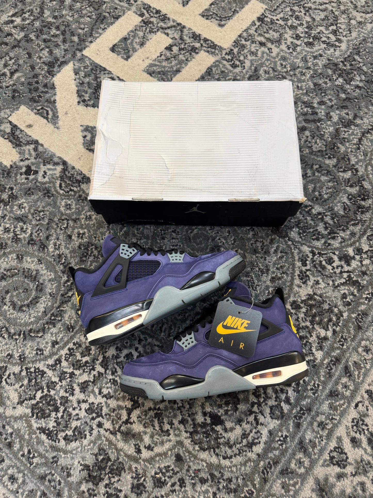 Pre-owned Lakers 4