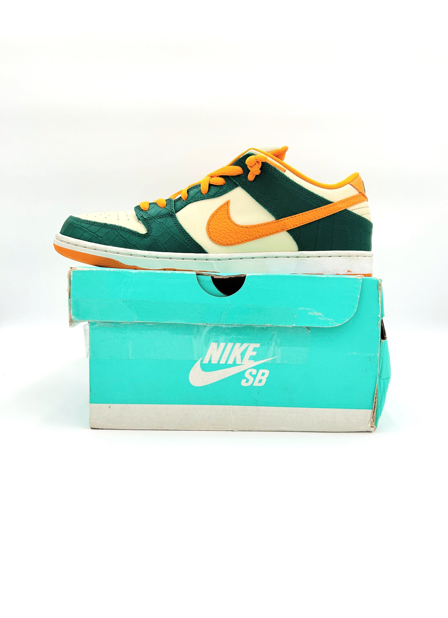 Pre-owned Nike SB Dunk Low Legion Pine Kumquat