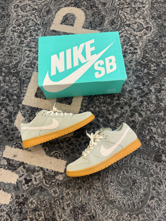 Pre-owned Island Green Gum SB Dunk