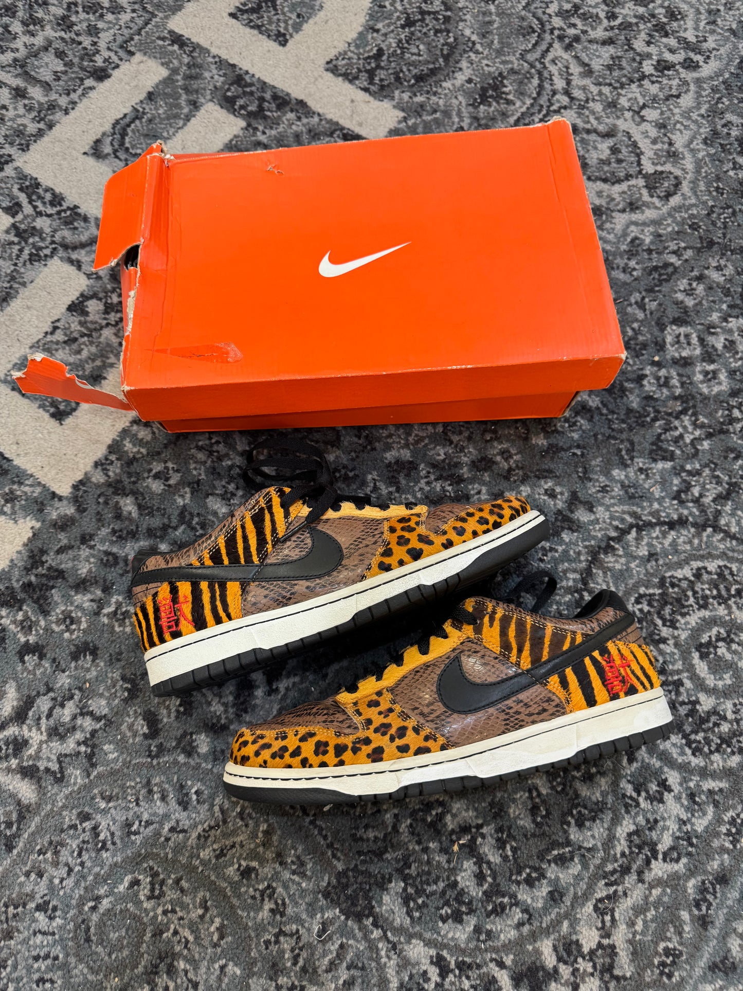 Pre-owned Nike Dunk Low Beast Pack