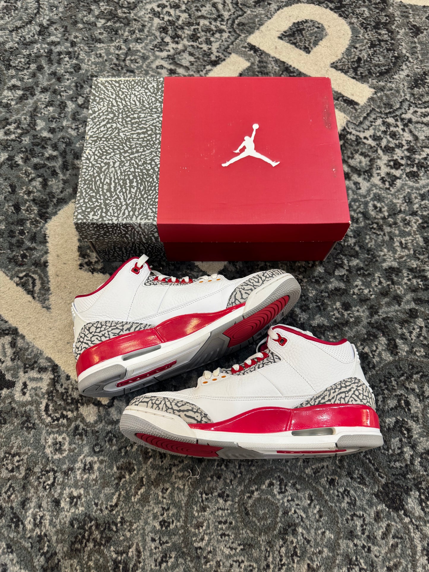 Pre-owned Retro 3 Cardinal