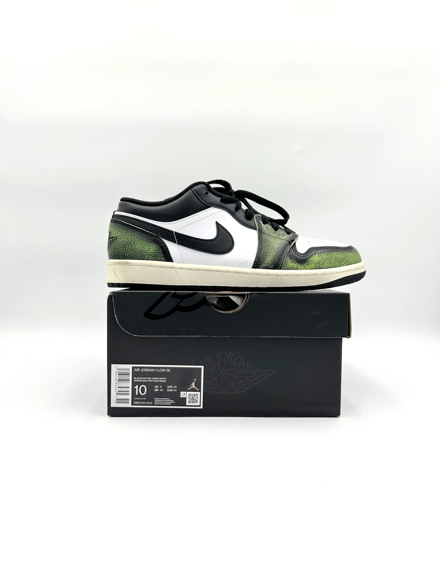 Pre-owned Jordan 1 Low Wear Away Electric Green