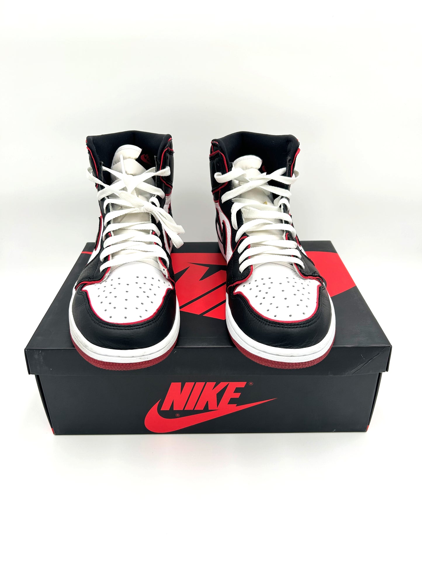 Pre-owned Retro 1 Bloodline