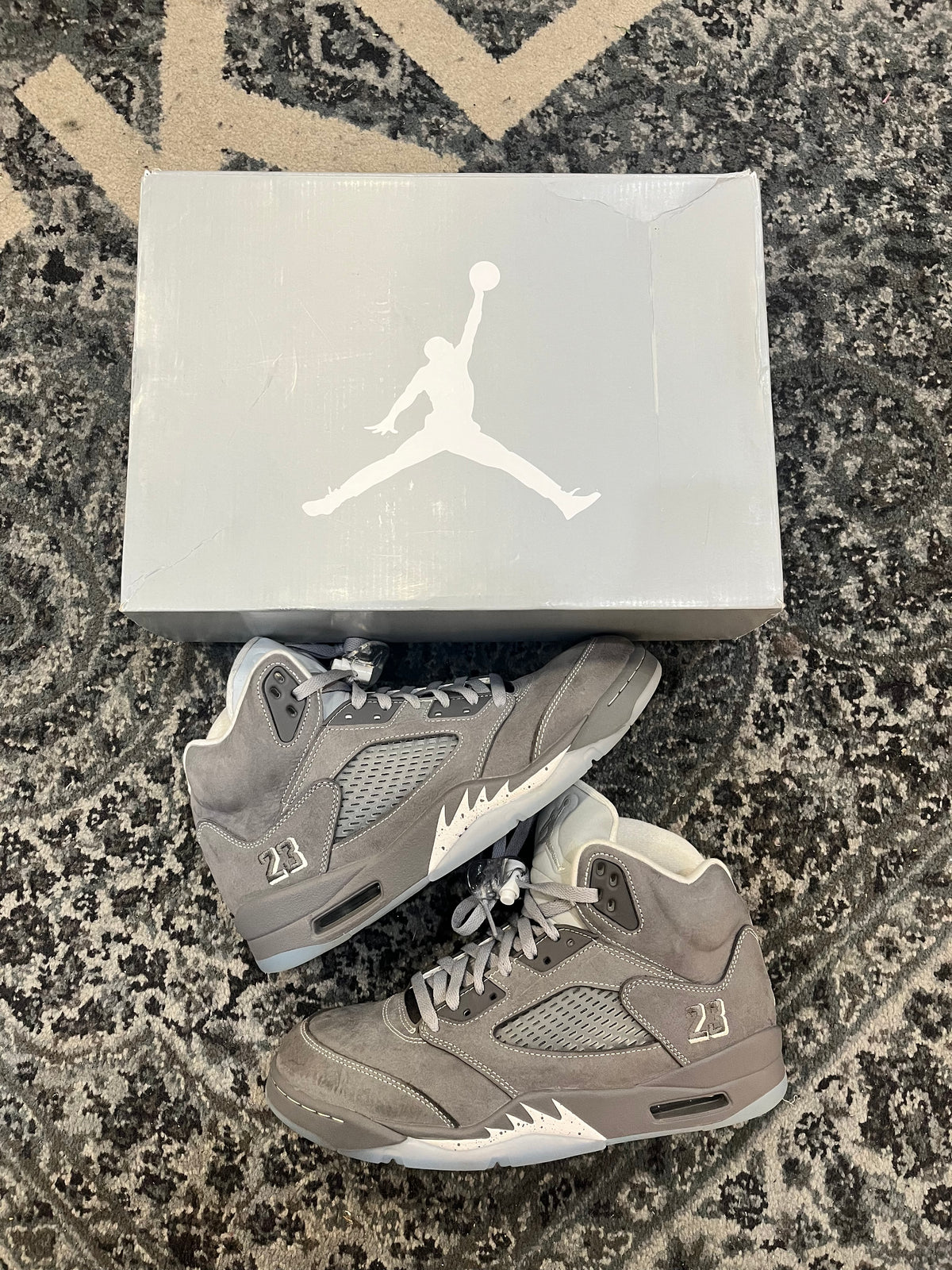 Pre-owned Wolf Grey 5
