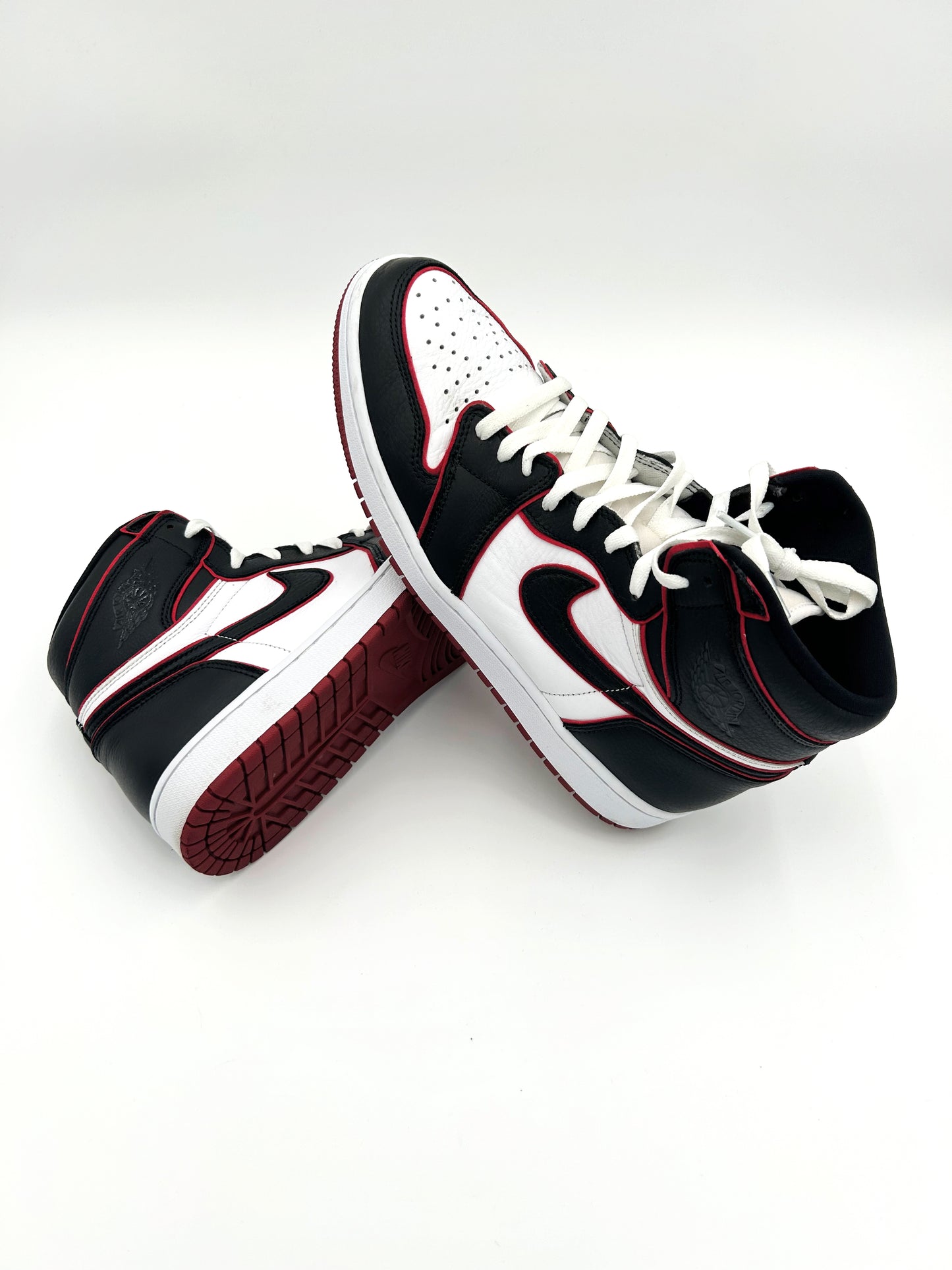 Pre-owned Retro 1 Bloodline