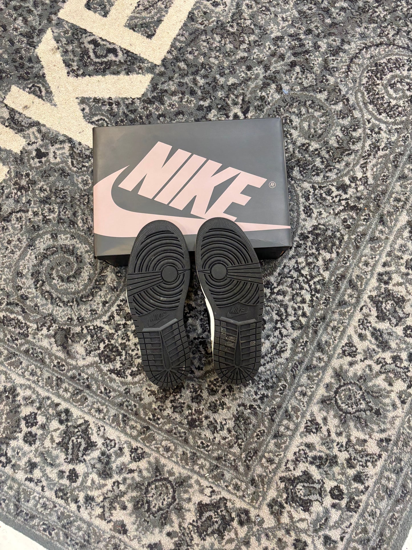 Pre-owned Mocha 1 Low