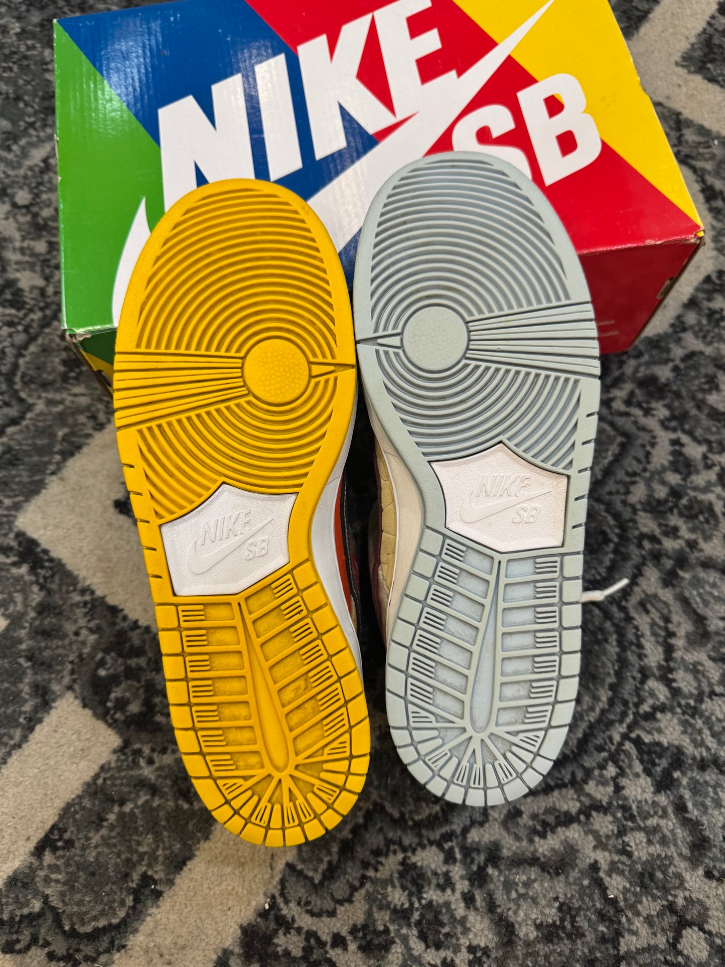 Pre-owned Nike SB Dunk Low Street Hawker