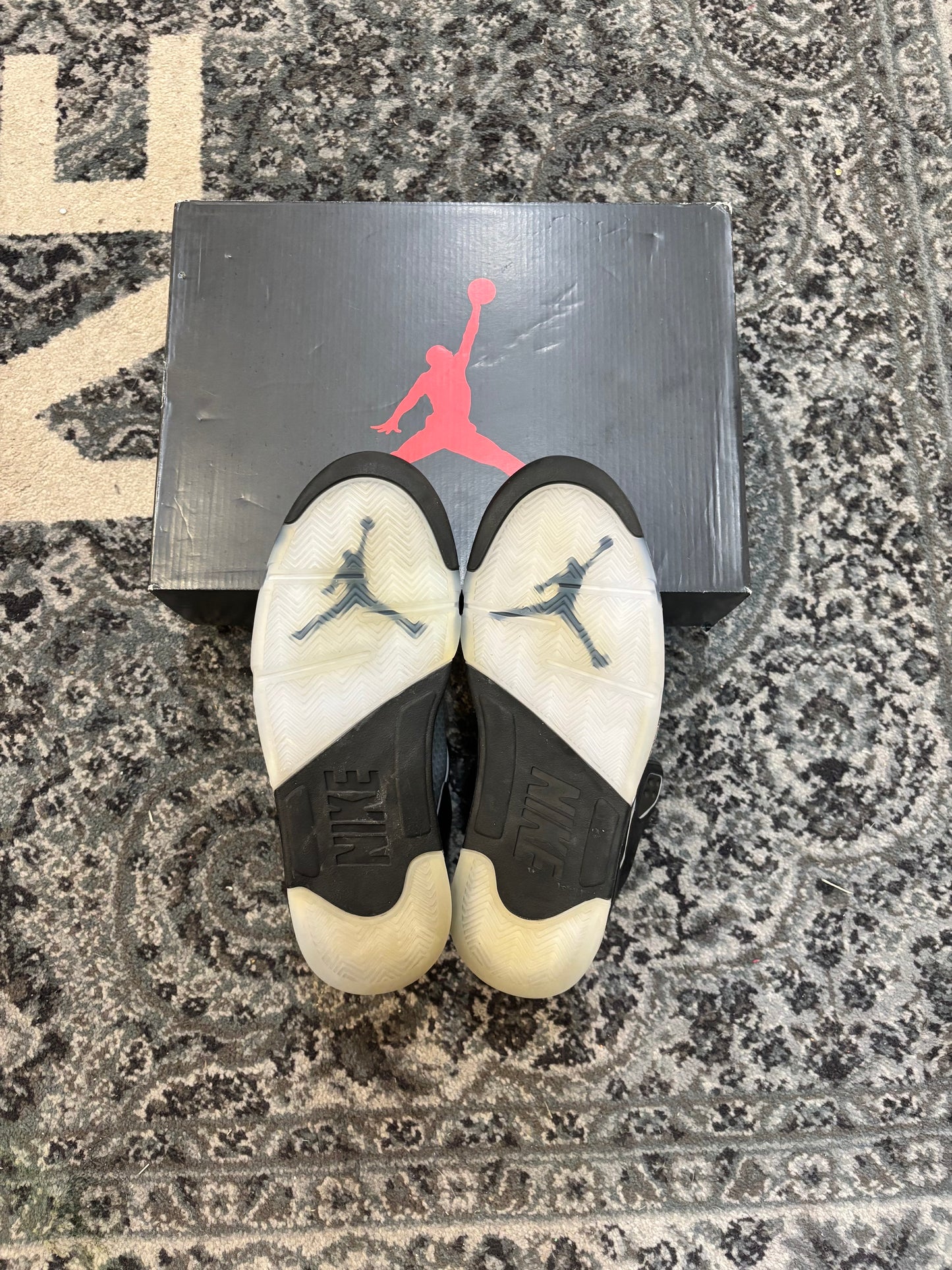 Pre-owned Black Metallic Reimagined