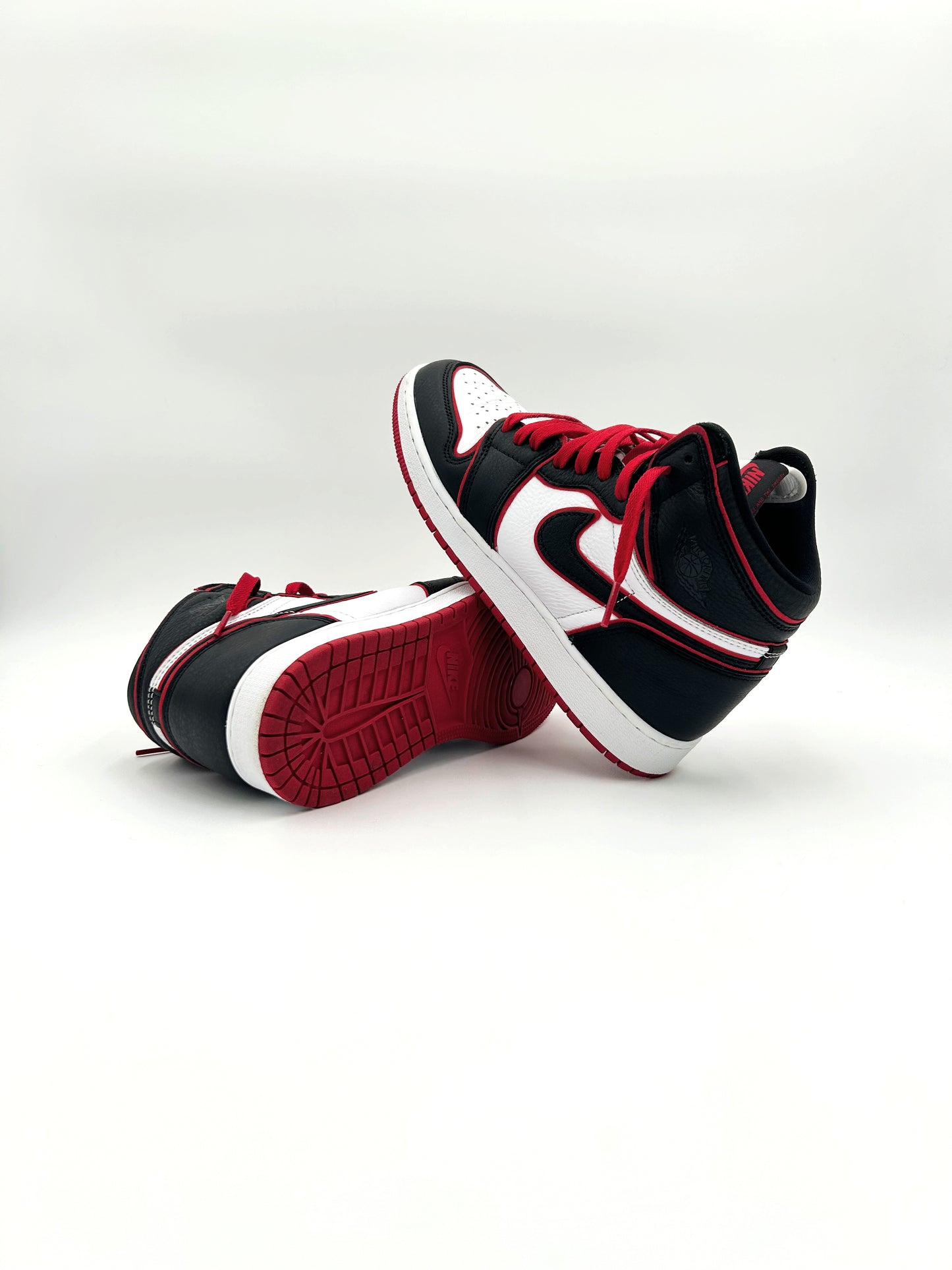 Pre-owned Retro 1 Bloodline (GS)